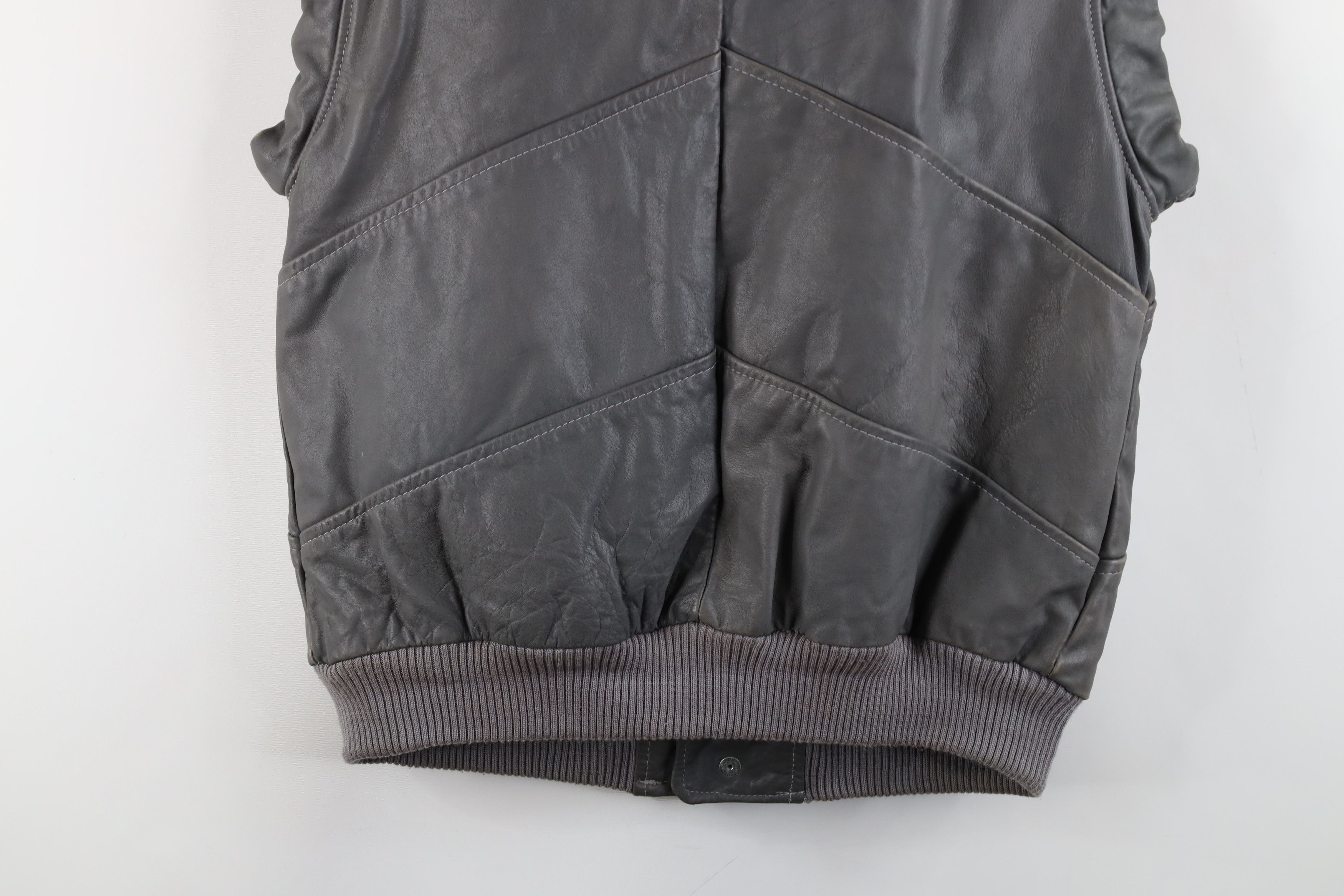 Vintage Vintage 80s 90s Streetwear Leather Sleeveless Vest Jacket Size US S / EU 44-46 / 1 - 16 Thumbnail