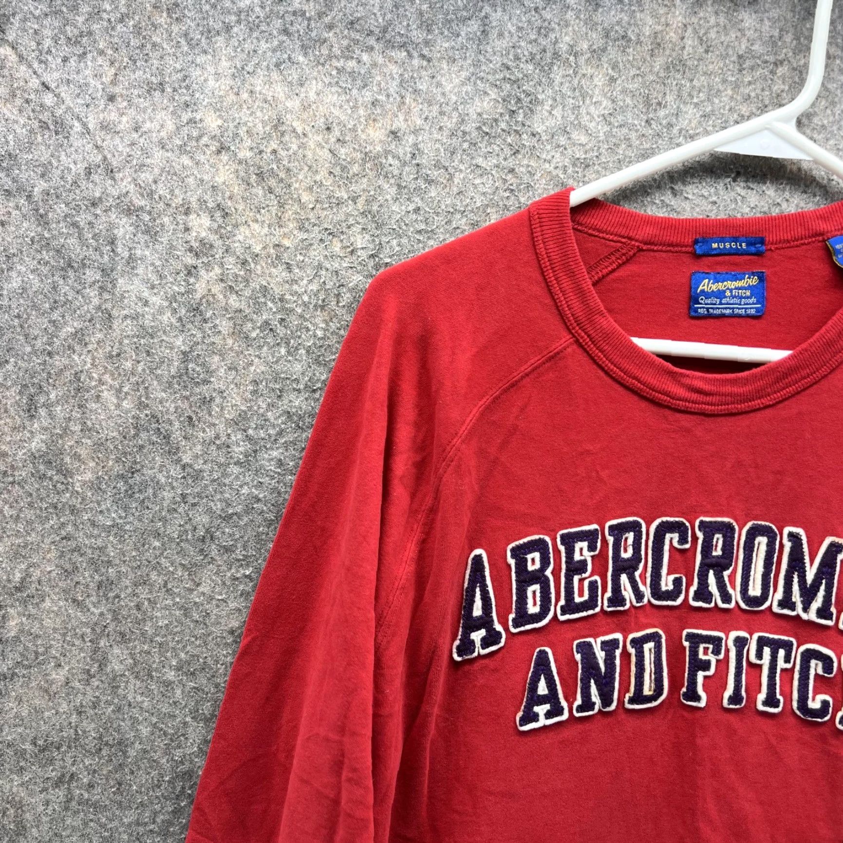 Abercrombie & Fitch VINTAGE Abercrombie & Fitch Sweater Men M Red Crewneck Pullover Muscle Vintage Cardigan? Size US M / EU 48-50 / 2 - 7 Thumbnail
