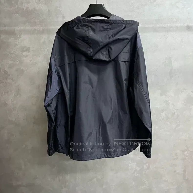 Louis Vuitton Louis Vuitton Navy Solid Zip Hooded Long Sleeve Jacket Size US L / EU 52-54 / 3 - 2 Thumbnail
