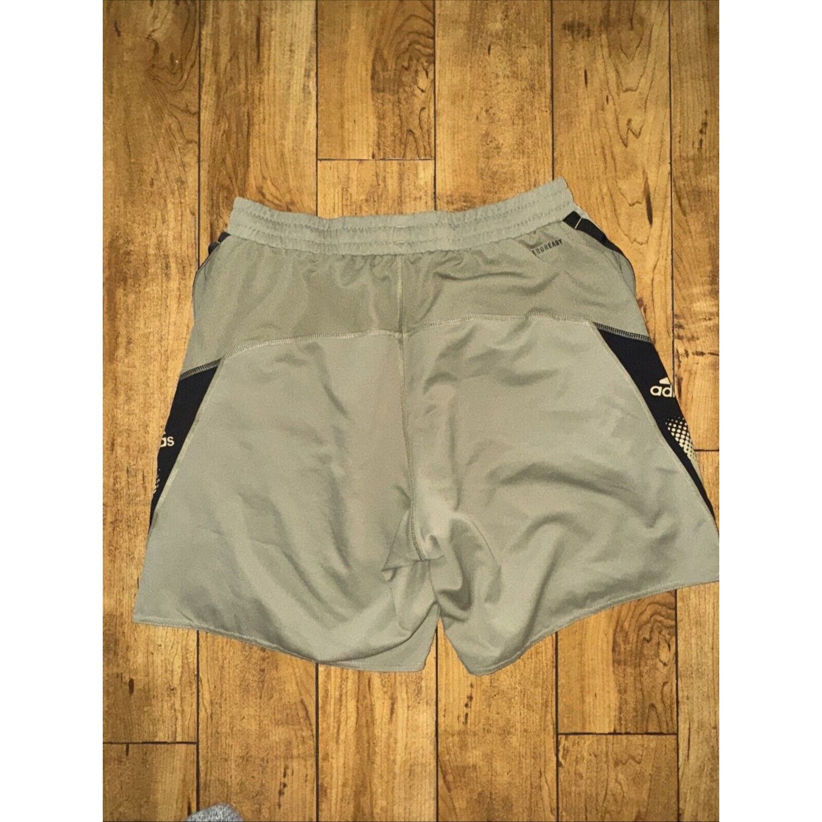 Adidas Adidas Soccer Shorts Size Medium Prime Green Size 30 Size US 30 / EU 46 - 2 Thumbnail