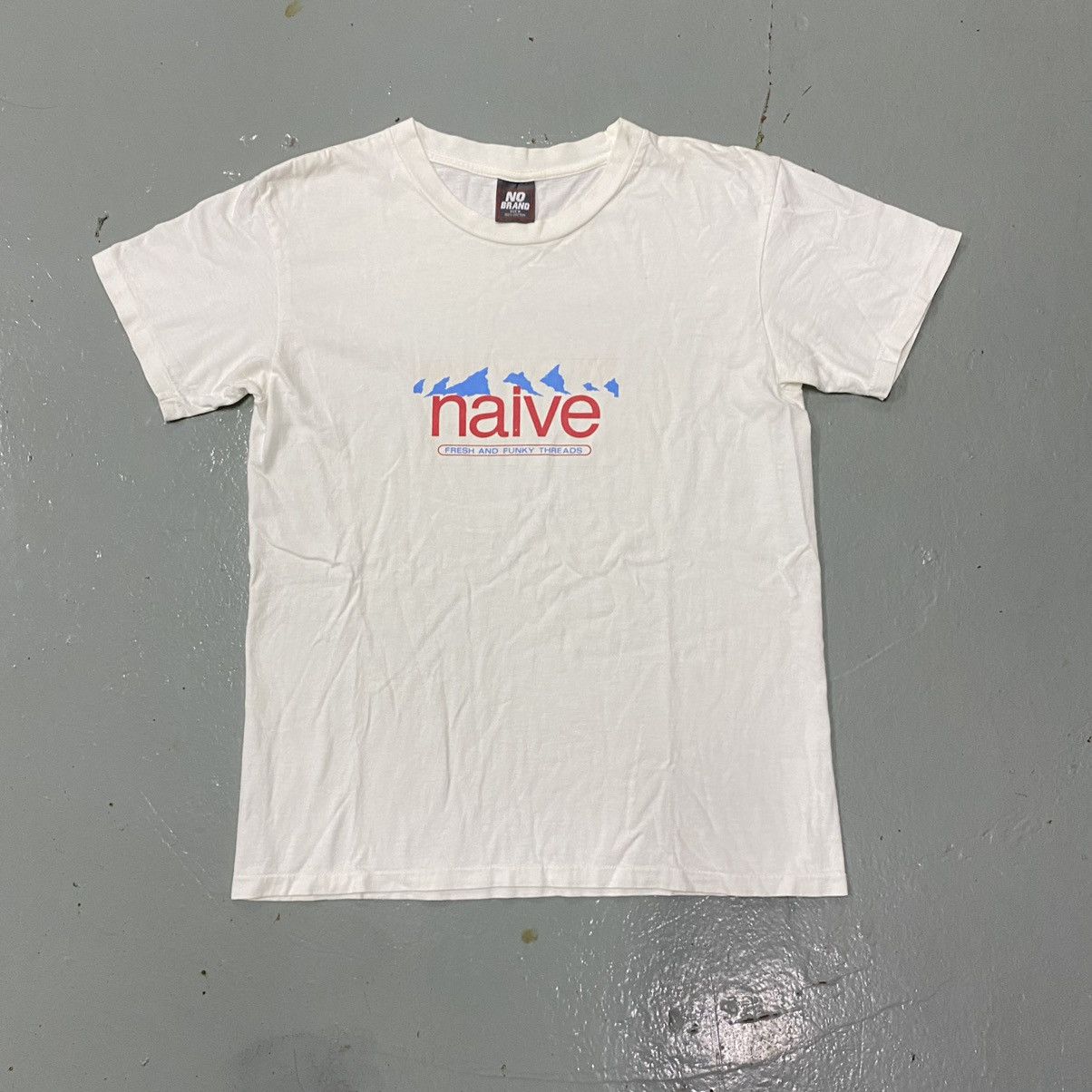 Vintage Vintage 90s Parody Promo Evian Drink Tee Qoute Shirt Size US S / EU 44-46 / 1 - 2 Thumbnail