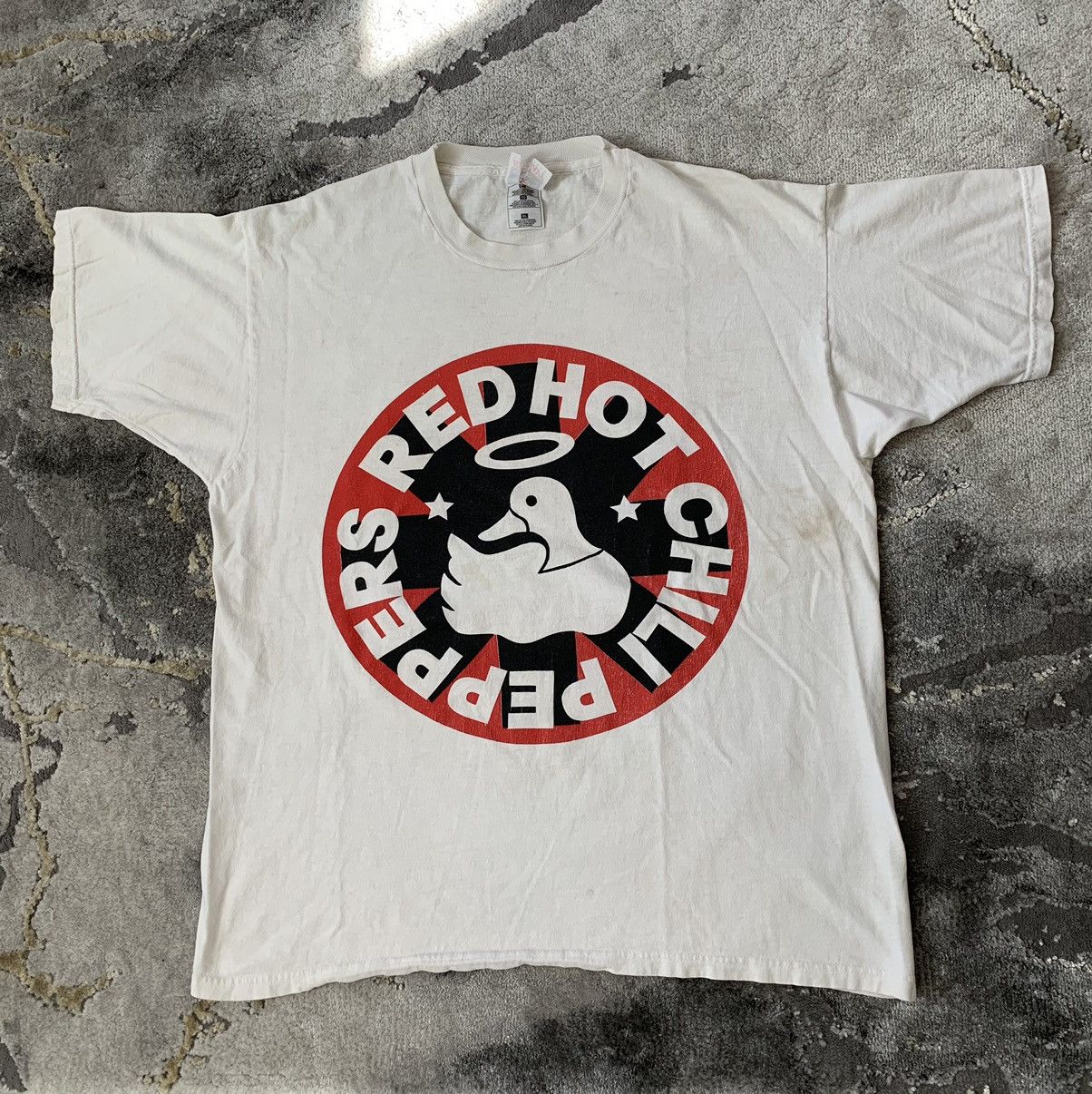 Band Tees × Vintage *RARE* Vintage Red Hot Chili Peppers Californication T-Shirt Size US XL / EU 56 / 4 - 1 Thumbnail