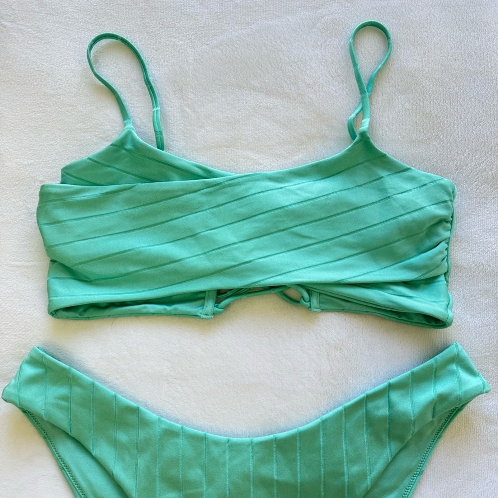 NBDN Nobrandedon NWT! Beach Bunny Aqua Women's Swimwear Set, Size L/XL Size L / US 10 / IT 46 - 8 Thumbnail