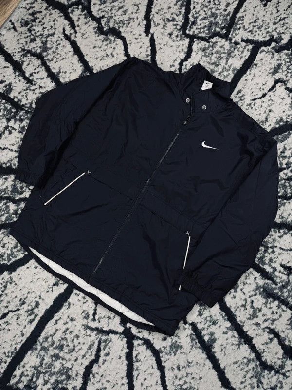 Nike 90s Nike Insulated Jacket Vintage Black Swoosh White L Size US L / EU 52-54 / 3 - 2 Thumbnail