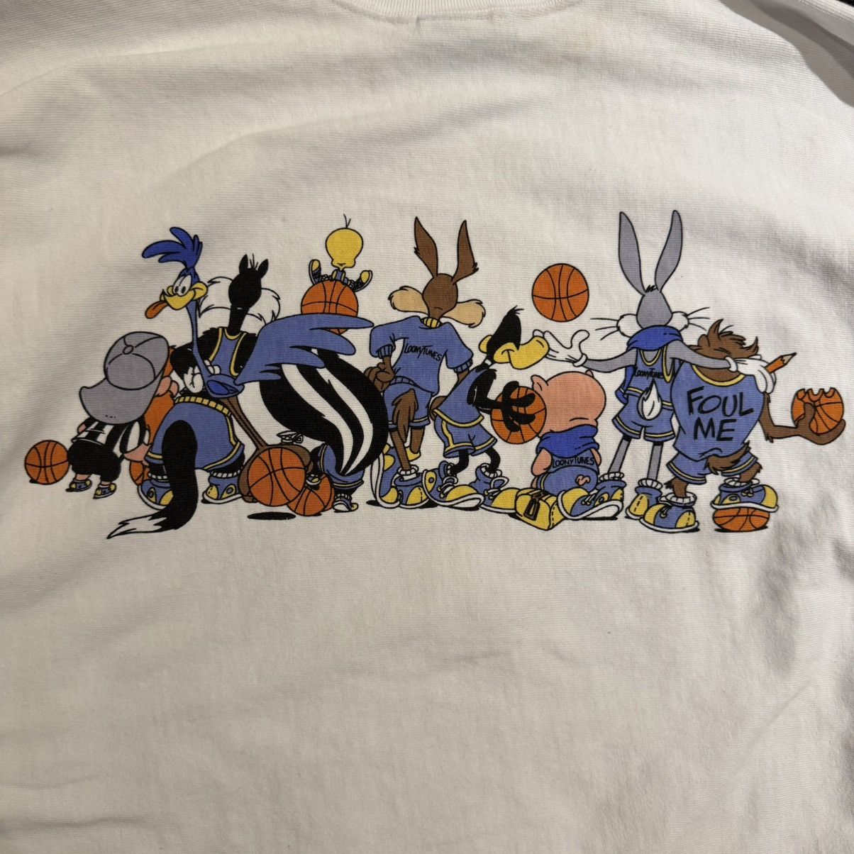 Champion Vintage champion, Looney Tunes crewneck Size US S / EU 44-46 / 1 - 10 Thumbnail
