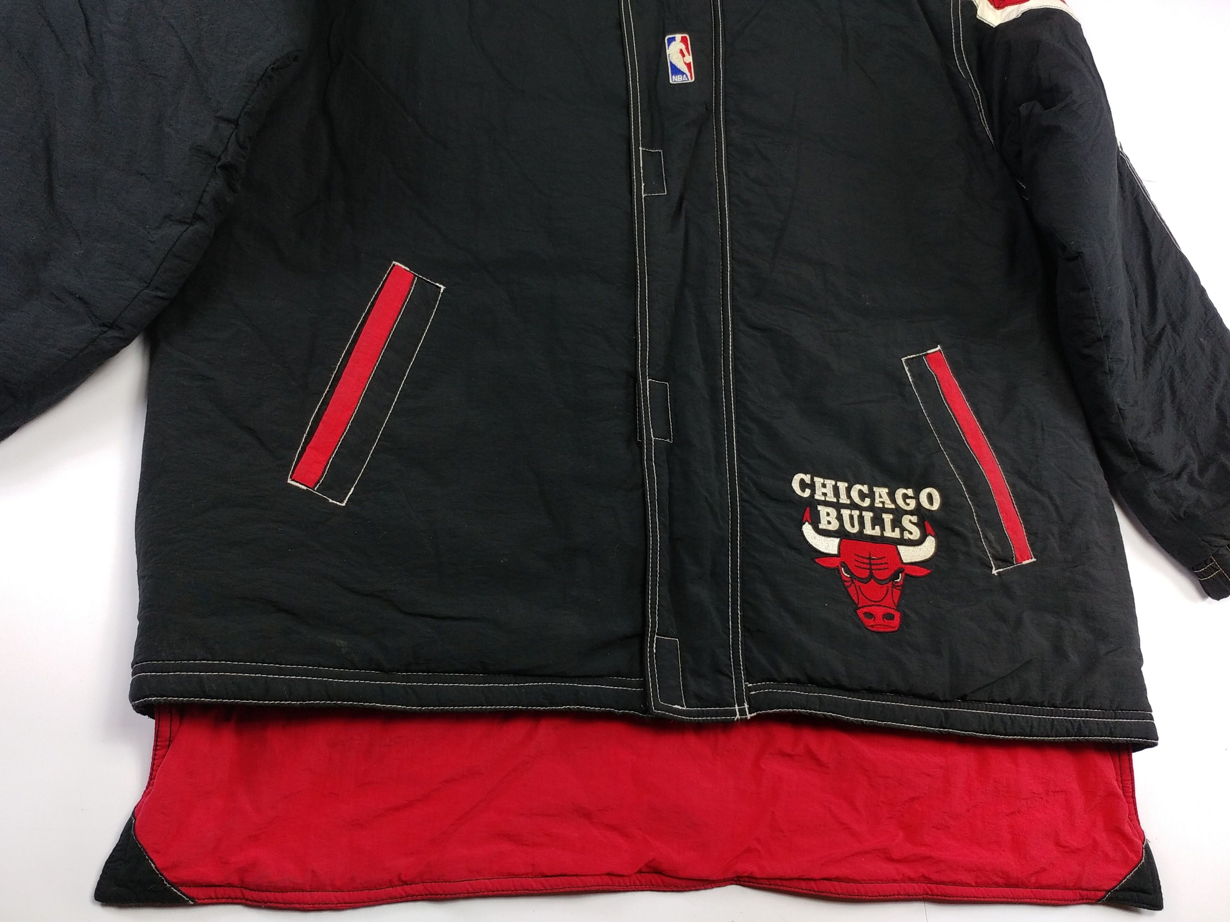 Starter NBA Chicago Bulls jacket, Starter basketball vintage 90s L Size US L / EU 52-54 / 3 - 14 Thumbnail