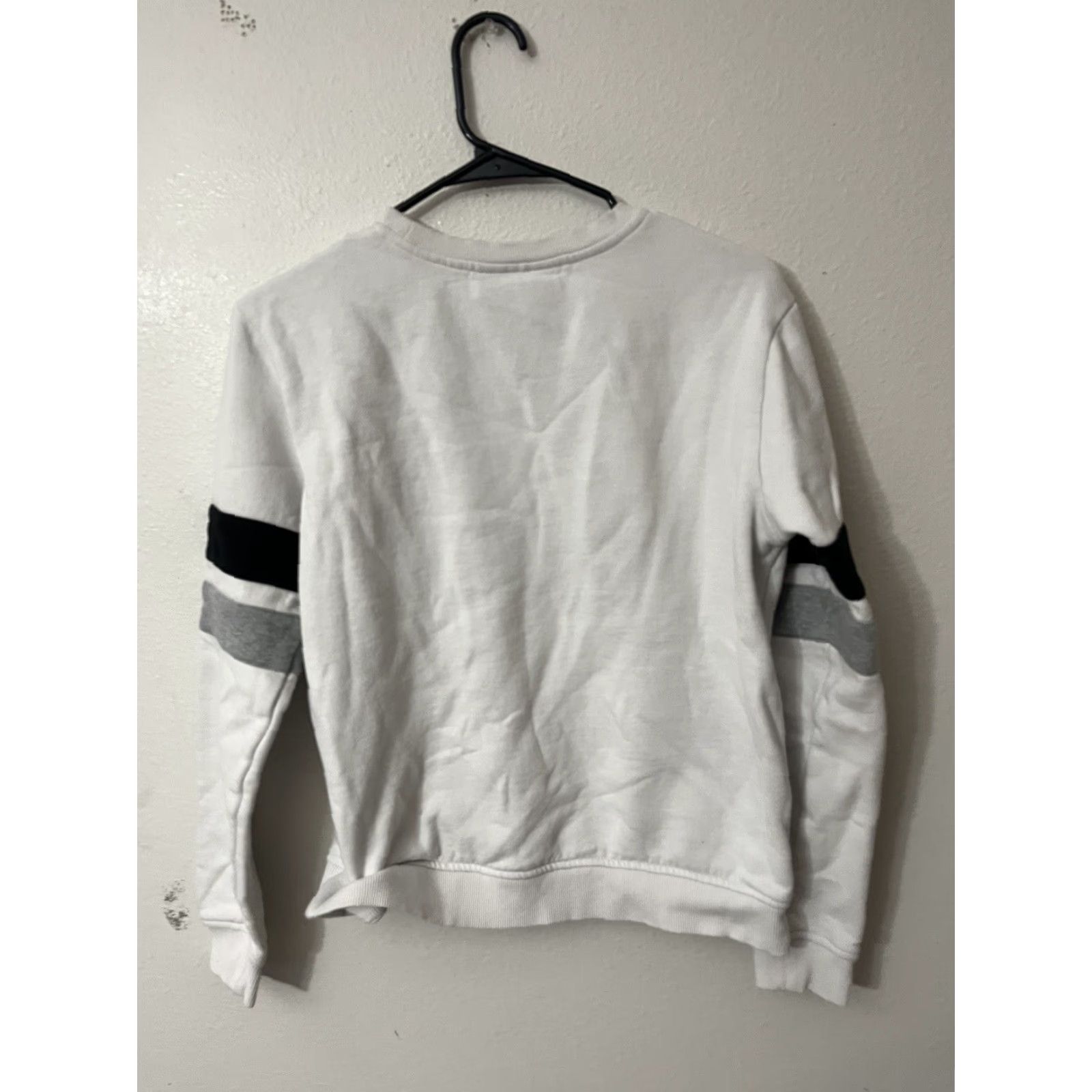 Fila FILA Sweatshirt White Knit Logo Pullover Crew Neck Casual Size M Adults Unisex Regular Long Sleeve 90s Vintage No Size M / US 6-8 / IT 42-44 - 3 Thumbnail