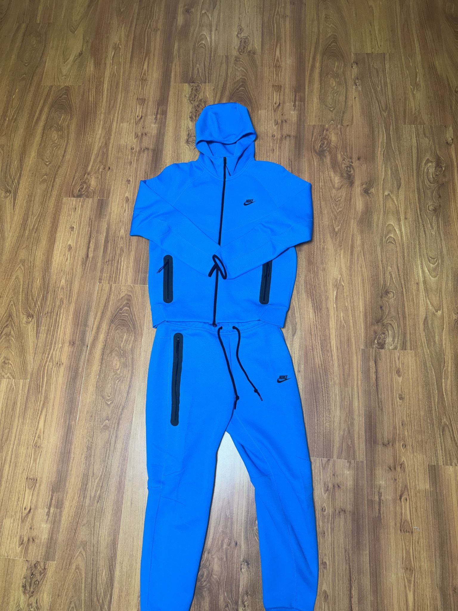 image of Full Blue Nike Tech Fleece, Men's (Size Large)