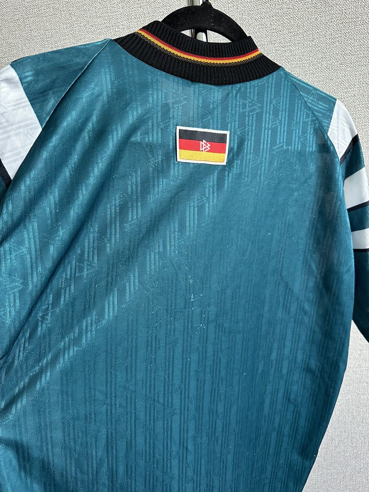 Adidas 1996 Adidas Germany Vintage Rare Away Soccer Jersey Size US L / EU 52-54 / 3 - 21 Thumbnail