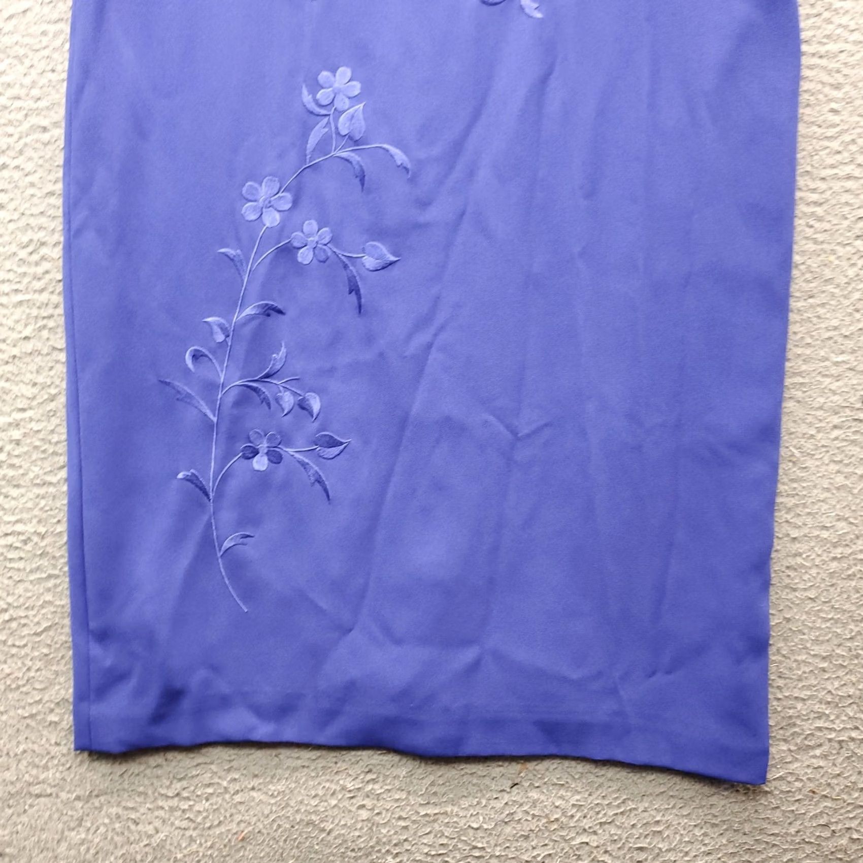 Jones New York Jones New York Women Size 14 Blue Embroidered Floral Back Zip Sheath Dress Size XL / US 12-14 / IT 48-50 - 3 Thumbnail