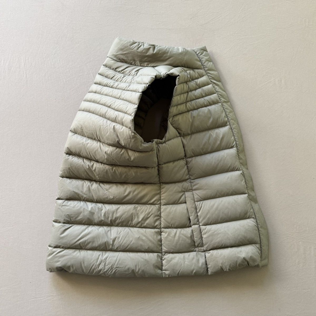 Mango Mango Down ULTRA-LIGHT QUILTED GILET Size L / US 10 / IT 46 - 4 Thumbnail