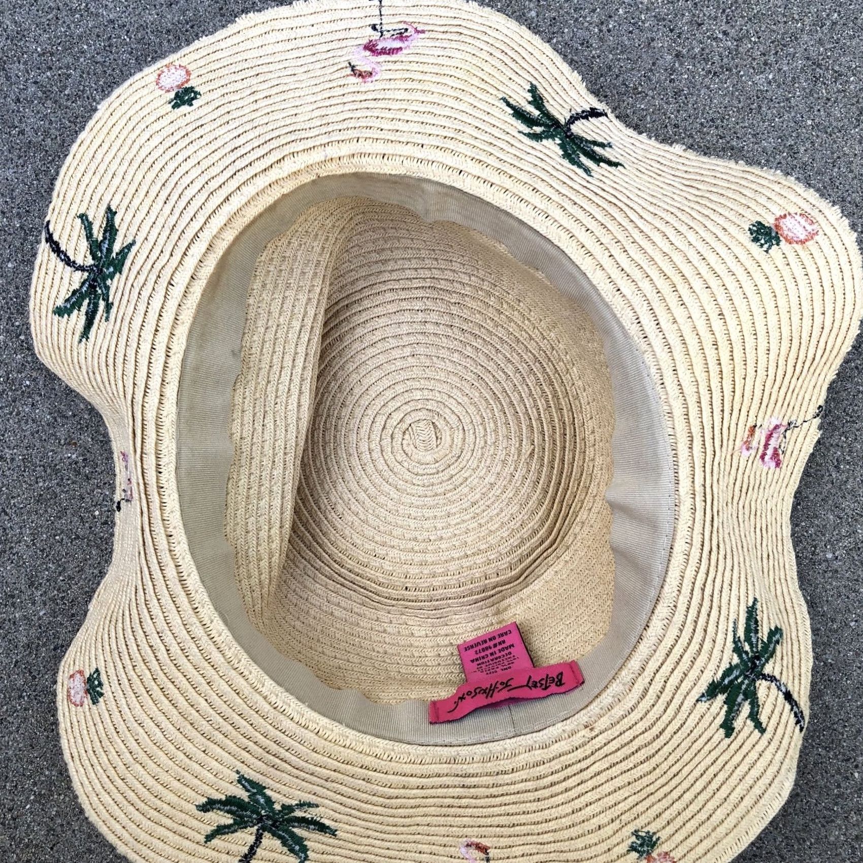 Betsey Johnson BETSEY JOHNSON Sun Hat Women's One Size Fedora Paper Flamingo Beige Tropical Floppy Hat Size ONE SIZE - 3 Thumbnail