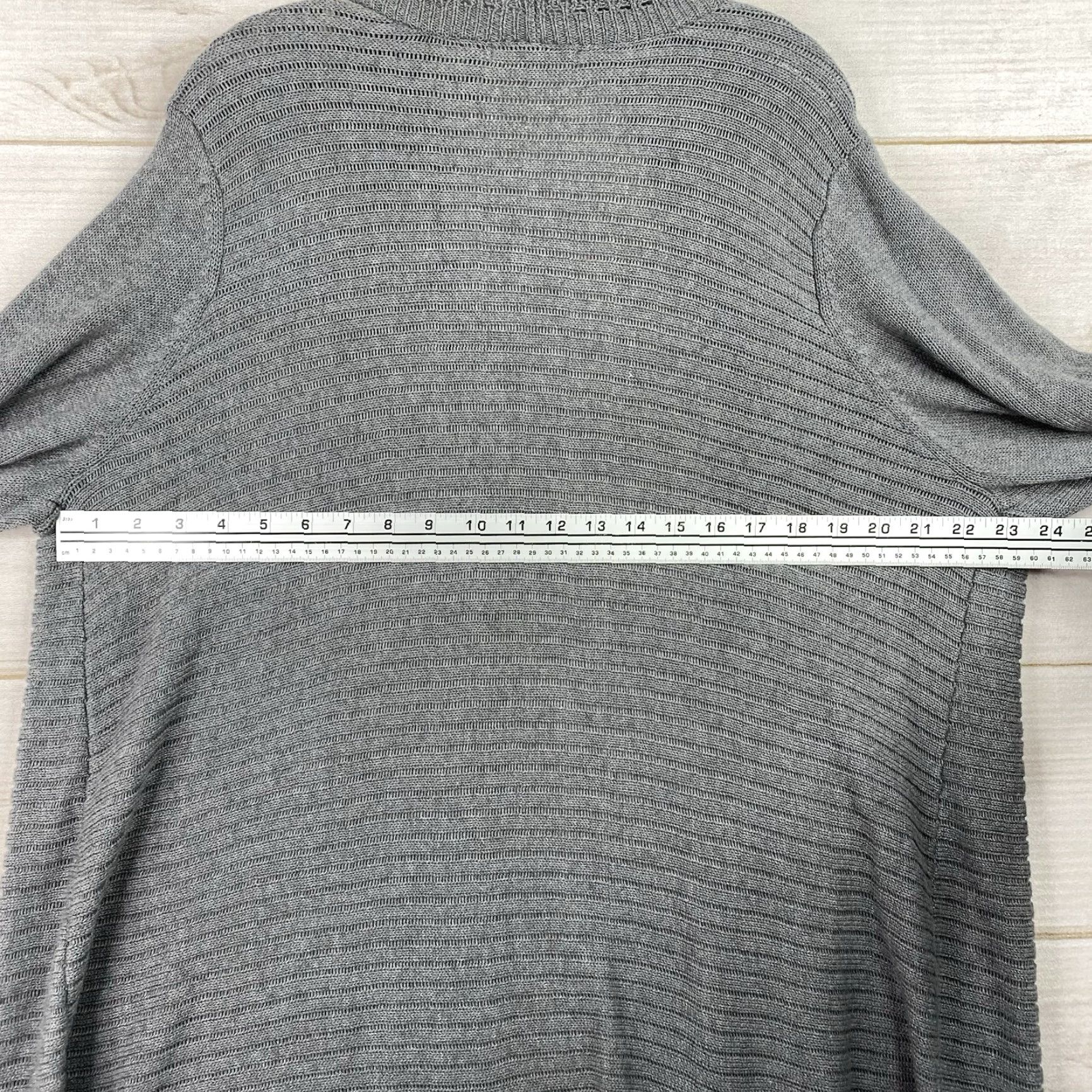 Vintage Daisy Fuentes Cardigan Womens 2X Gray Open Front Cable Knit Sweater Draped Cardigan Women 2X Gray Open Front Knit Sweater Casual Chic Size XXL / US 16-18 / IT 52-54 - 7 Thumbnail