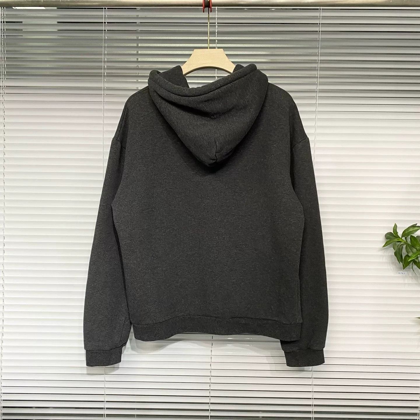 Louis Vuitton LV Graffiti Logo Hoodie L Size Size US L / EU 52-54 / 3 - 2 Thumbnail