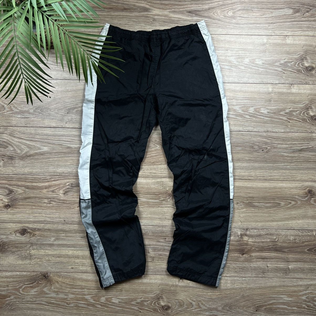 Nike 90s Nike Embroidered Logo Vintage Y2K Parachute Nylon Pants Size US 34 / EU 50 - 2 Thumbnail