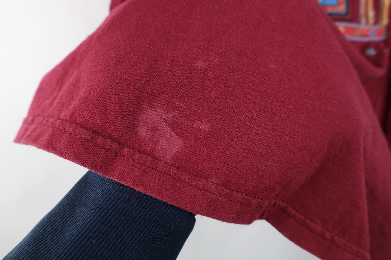 Vintage Vintage 90s Streetwear Native Horse Equestrian T-Shirt Red Size US L / EU 52-54 / 3 - 6 Thumbnail
