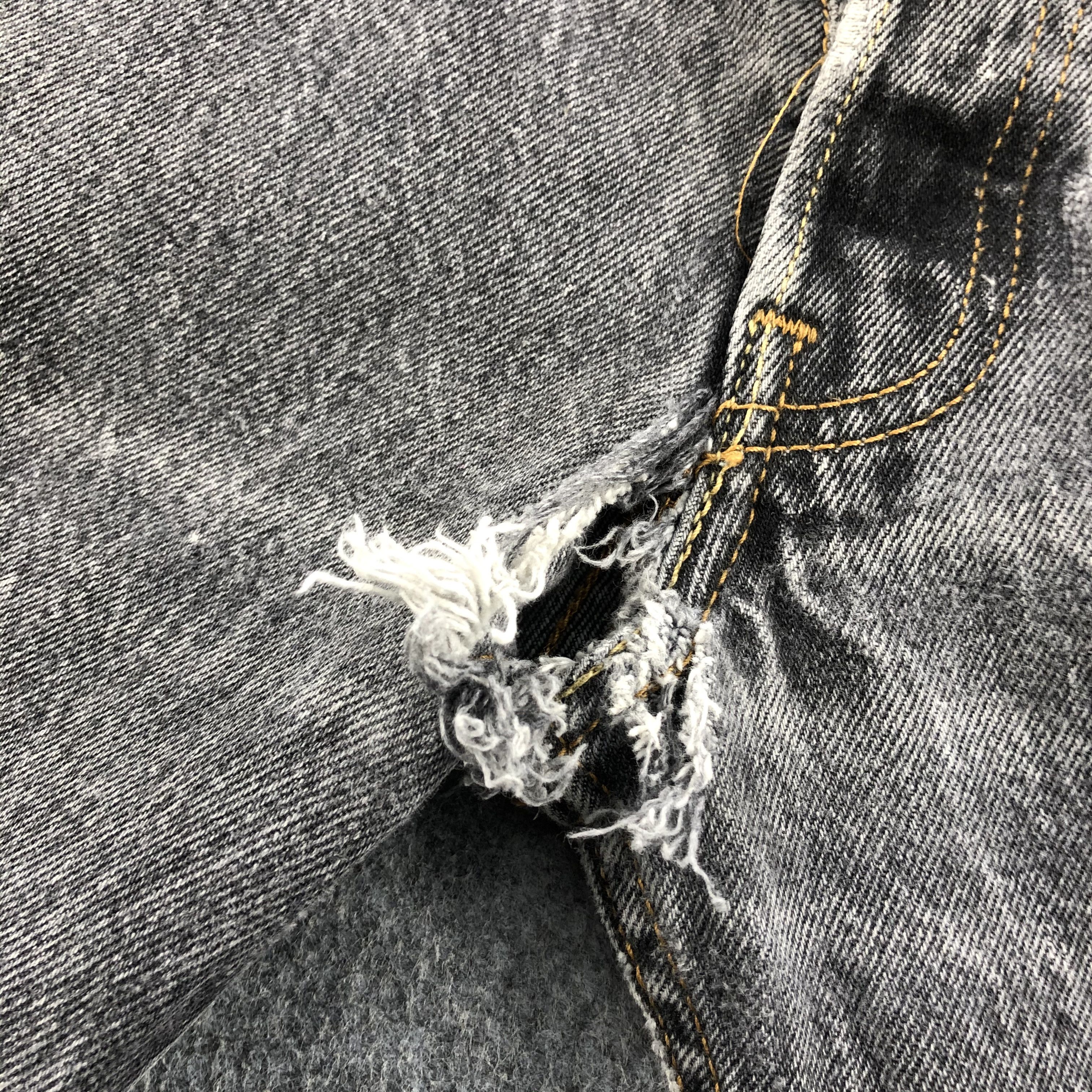 Levi's Vintage Faded Black Levis 501 Jeans-JM1666 Size US 35 - 8 Thumbnail