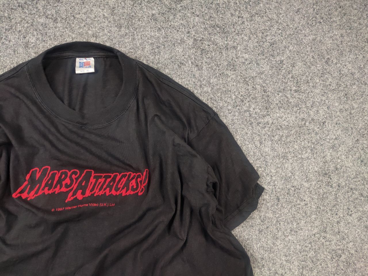 Vintage Vintage 1997 Mars Attacks Movie Home Video Promo T-shirt tee Size US XL / EU 56 / 4 - 4 Thumbnail