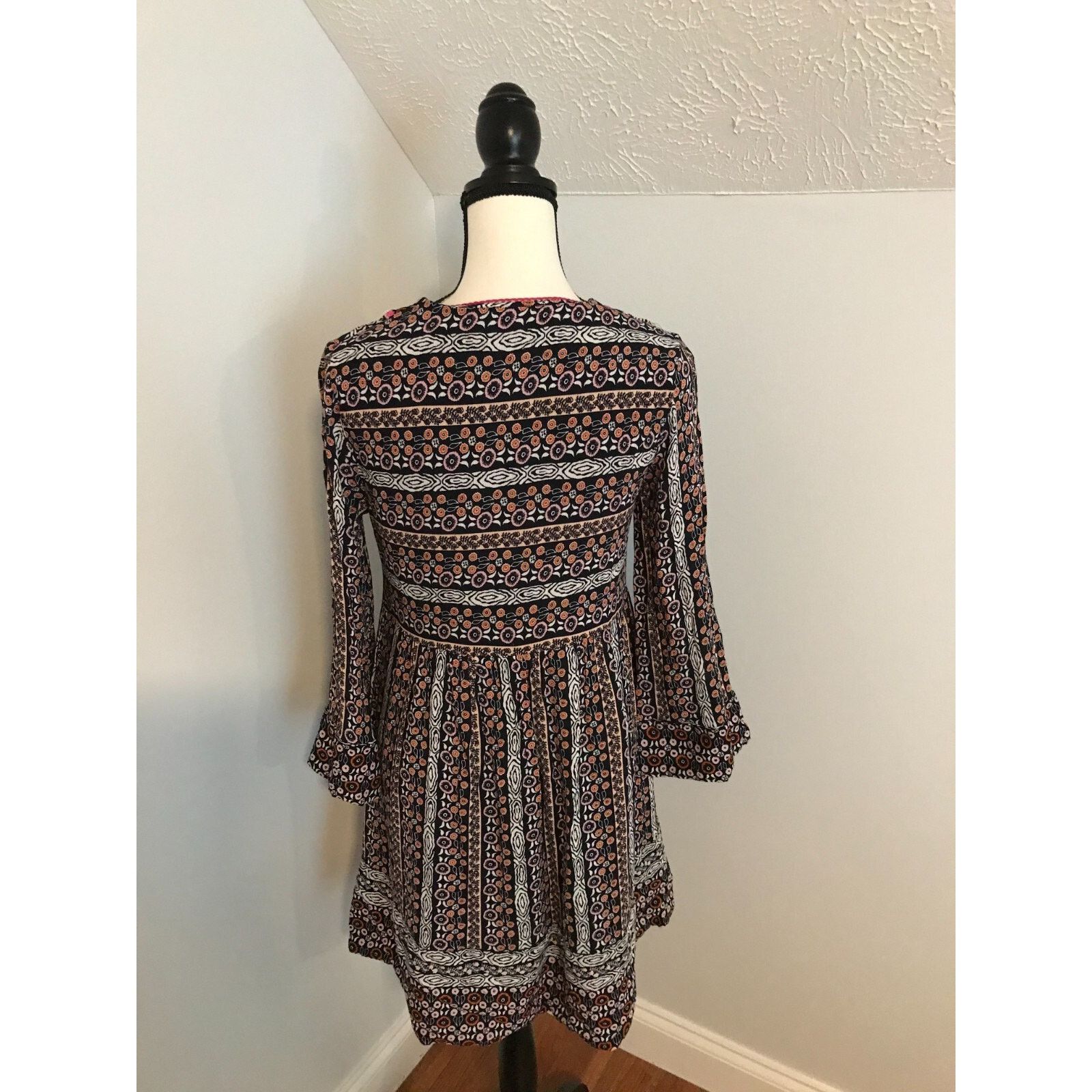 Anthropologie Anthropologie Maeve Jenna Embroidered Dress Size XS / US 0-2 / IT 36-38 - 3 Thumbnail