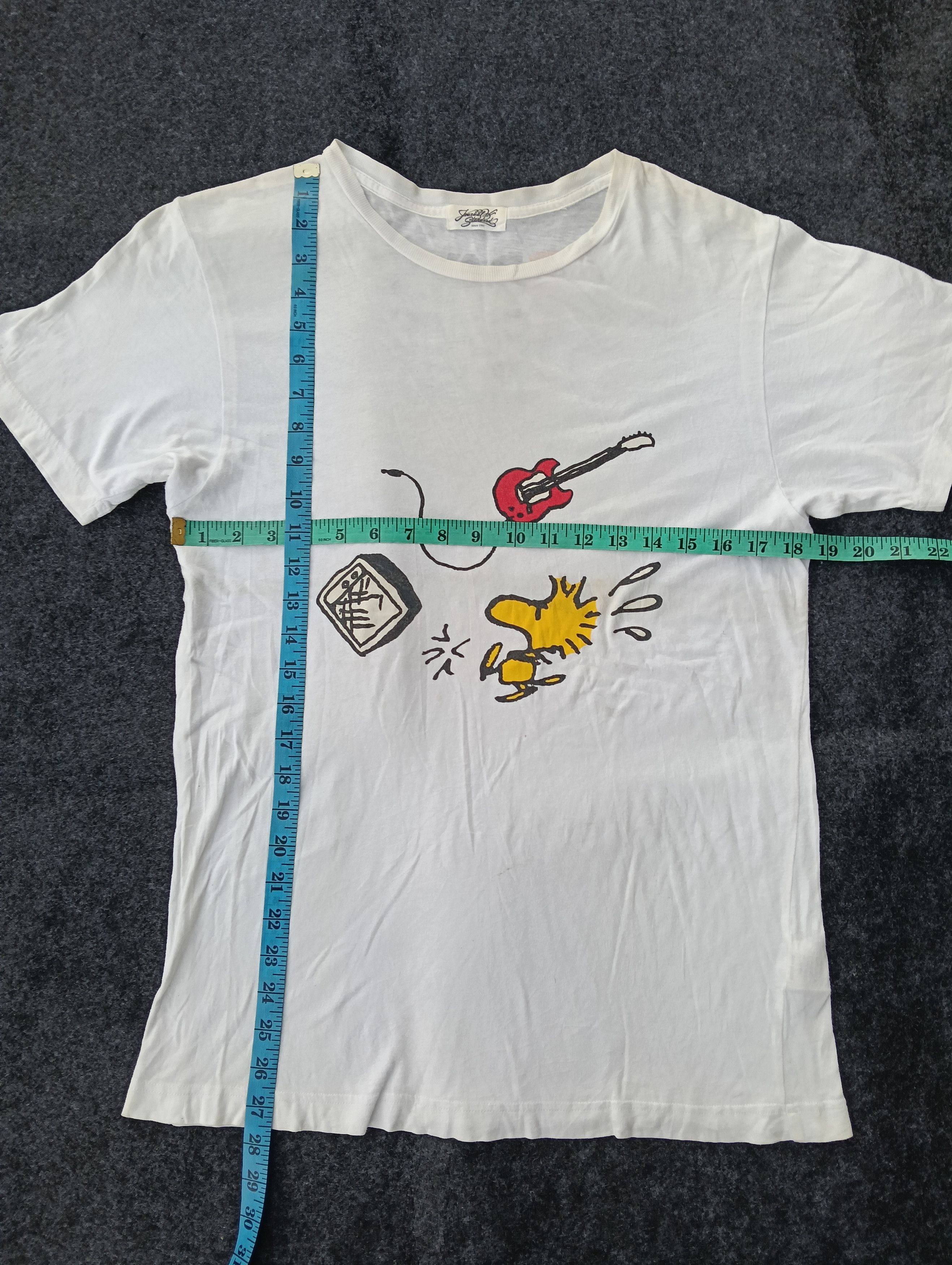 Cartoon Network × Journal Standard × Peanuts Jurnal standard peanut white Tshirt copyright 2009 Woodstock Size US M / EU 48-50 / 2 - 3 Thumbnail