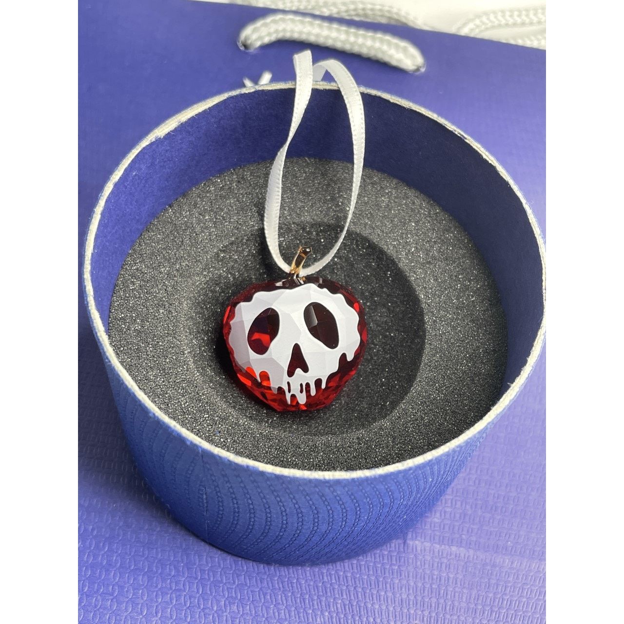 Swarovski Swarovski Poisoned Apple Ornament New Size ONE SIZE - 2 Thumbnail