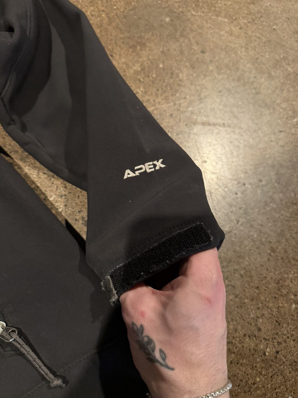 The North Face Vintage the north face black fleece apex zip up Size US M / EU 48-50 / 2 - 4 Thumbnail