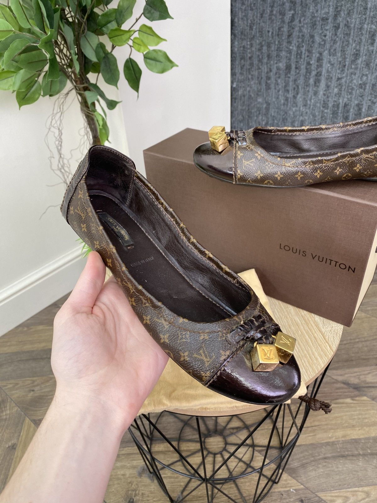 Louis Vuitton Vintage LOUIS VUITTON Monogram Flat Pumps Size US 9 / IT 39 - 1 Thumbnail