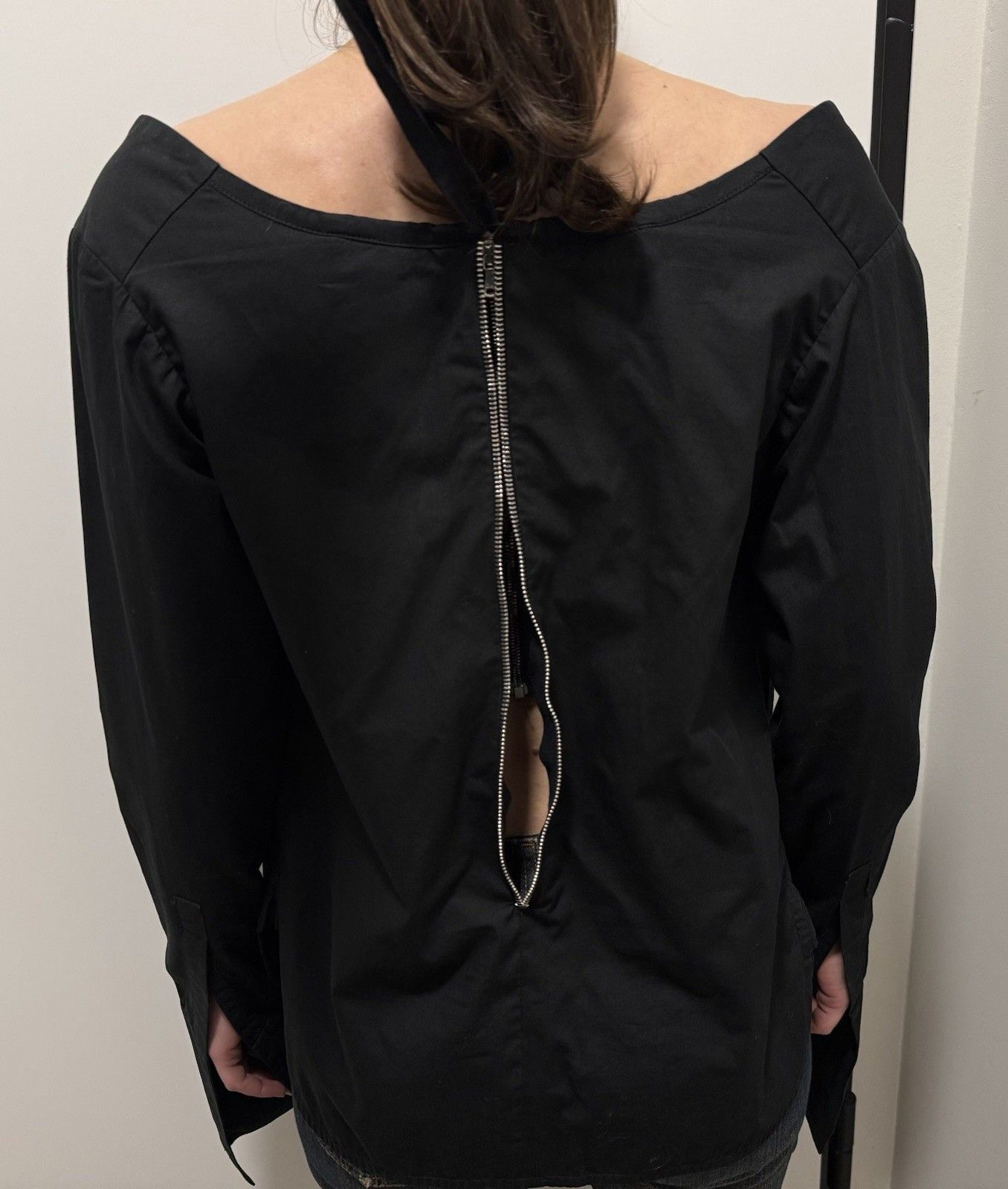 Dolce & Gabbana Dolce & Gabbana D&G Avant Garde Blouse Shirt Off Shoulders Size S / US 4 / IT 40 - 7 Thumbnail