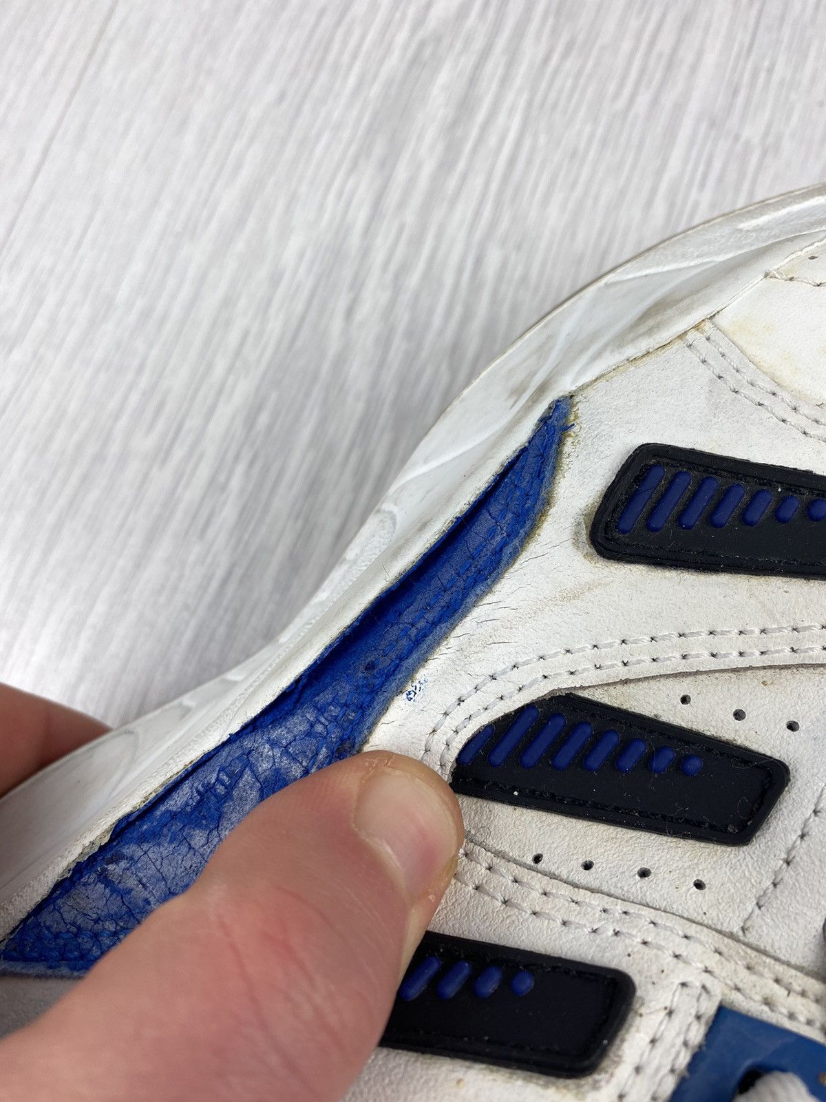 Adidas Vintage Adidas ATP Tour 1994 Shoes Tennis Torsion Nike Court Size US 7 / EU 40 - 8 Thumbnail