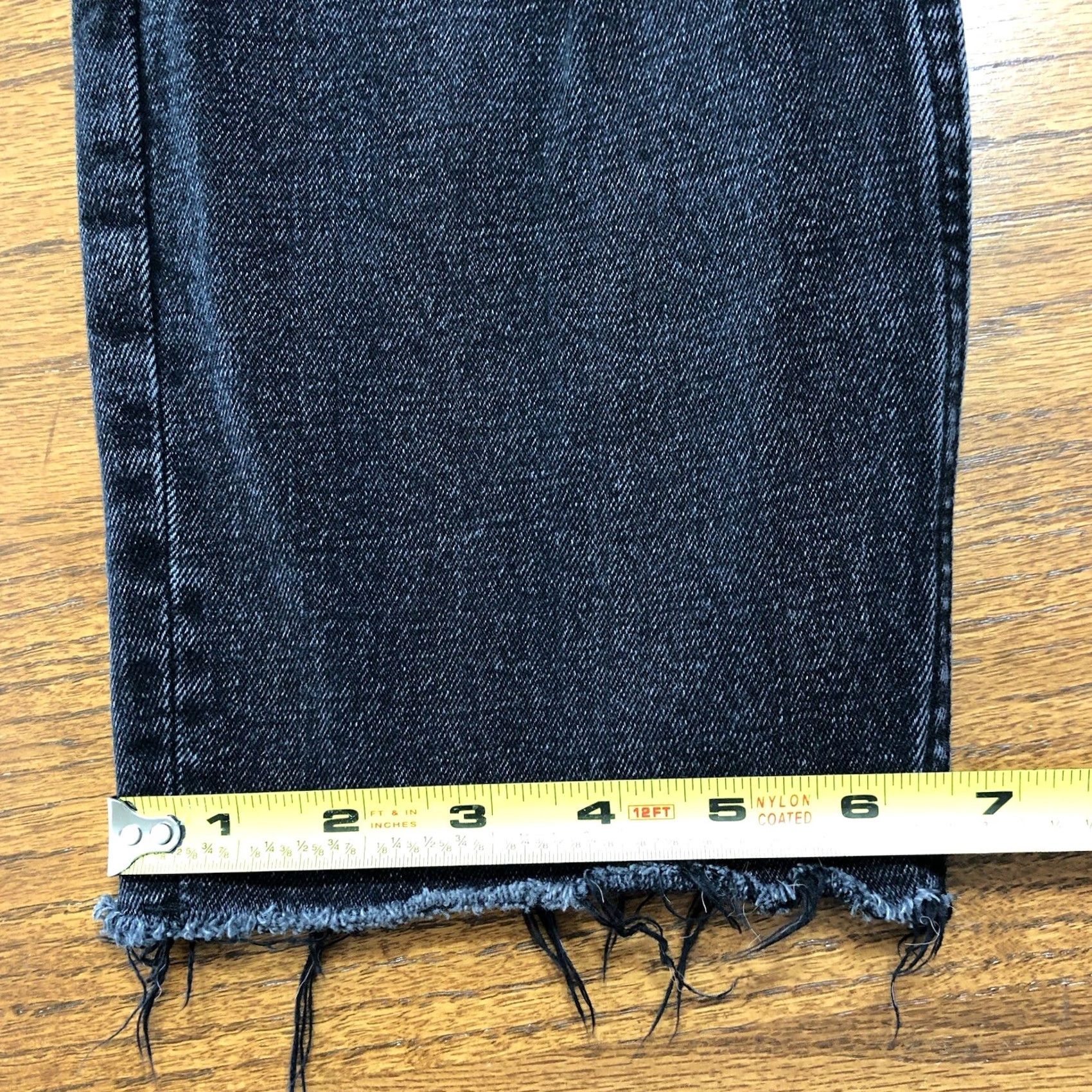 Abercrombie & Fitch Abercrombie & Fitch The Skinny High Rise Curve Love Jeans Size 10 Black Denim 24in Inseam 90s Bohemian Distressed Slim Regular Womens Size 32" / US 10 / IT 46 - 7 Thumbnail