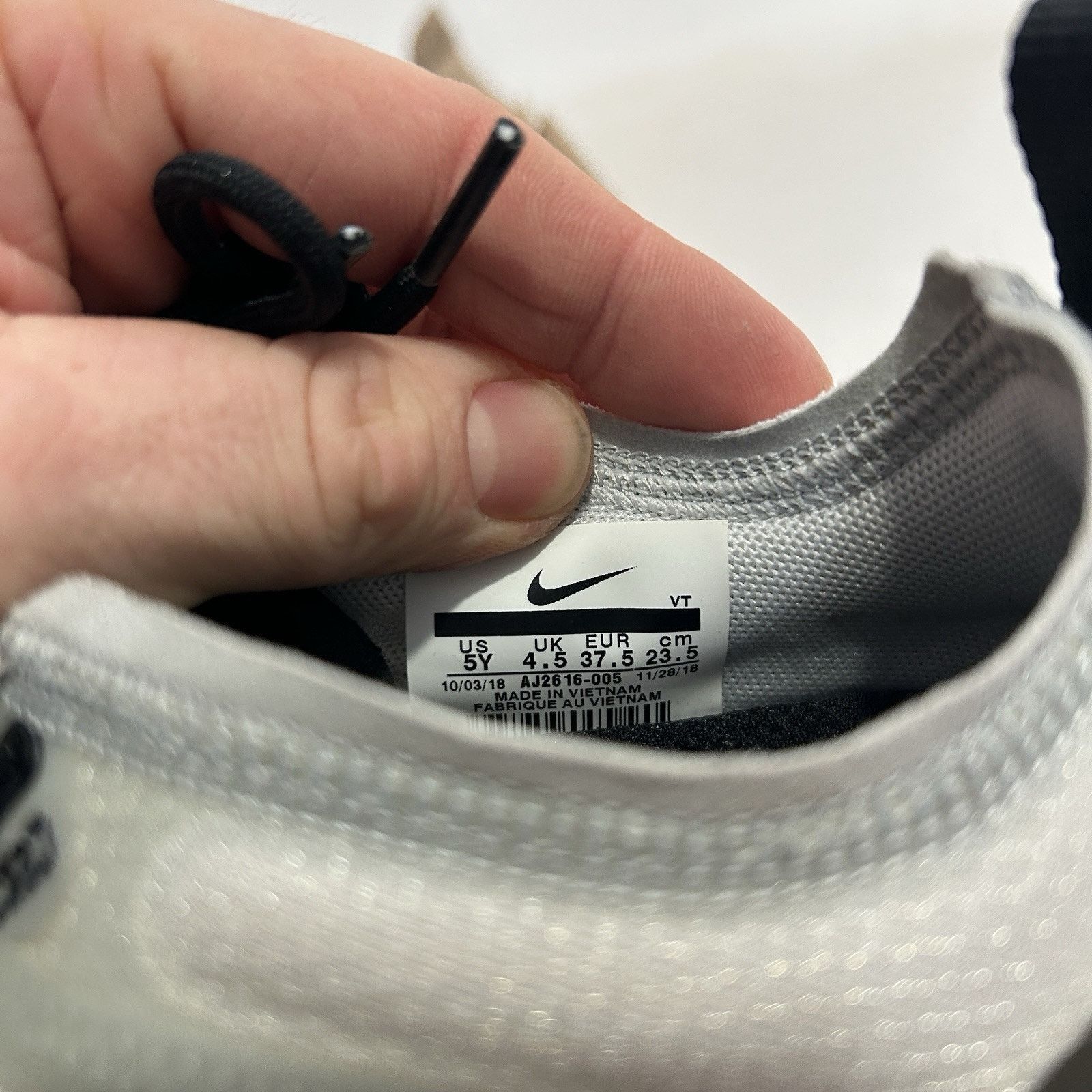 Nike Nike Air Vapormax 2019 GS “Platinum Grey Volt” Size US 6.5 / IT 36.5 - 6 Thumbnail