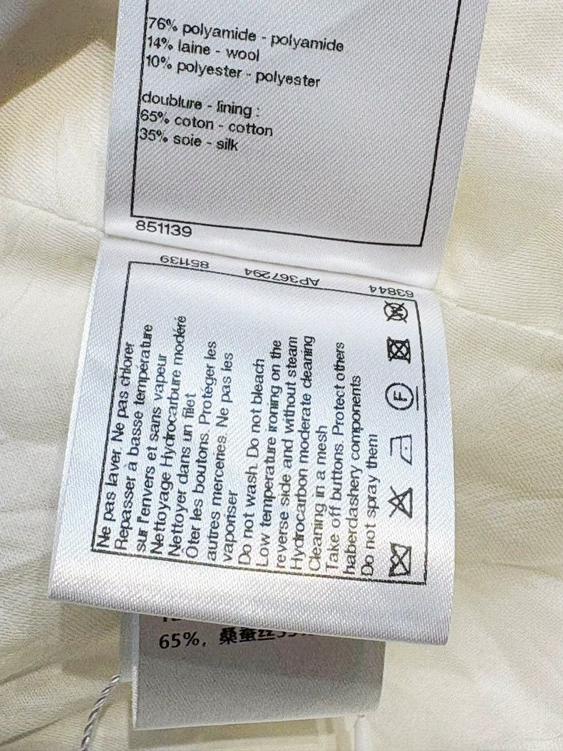 Chanel Chanel 22S popular white soft tweed four-pocket silhouette Size XS / US 0-2 / IT 36-38 - 6 Thumbnail