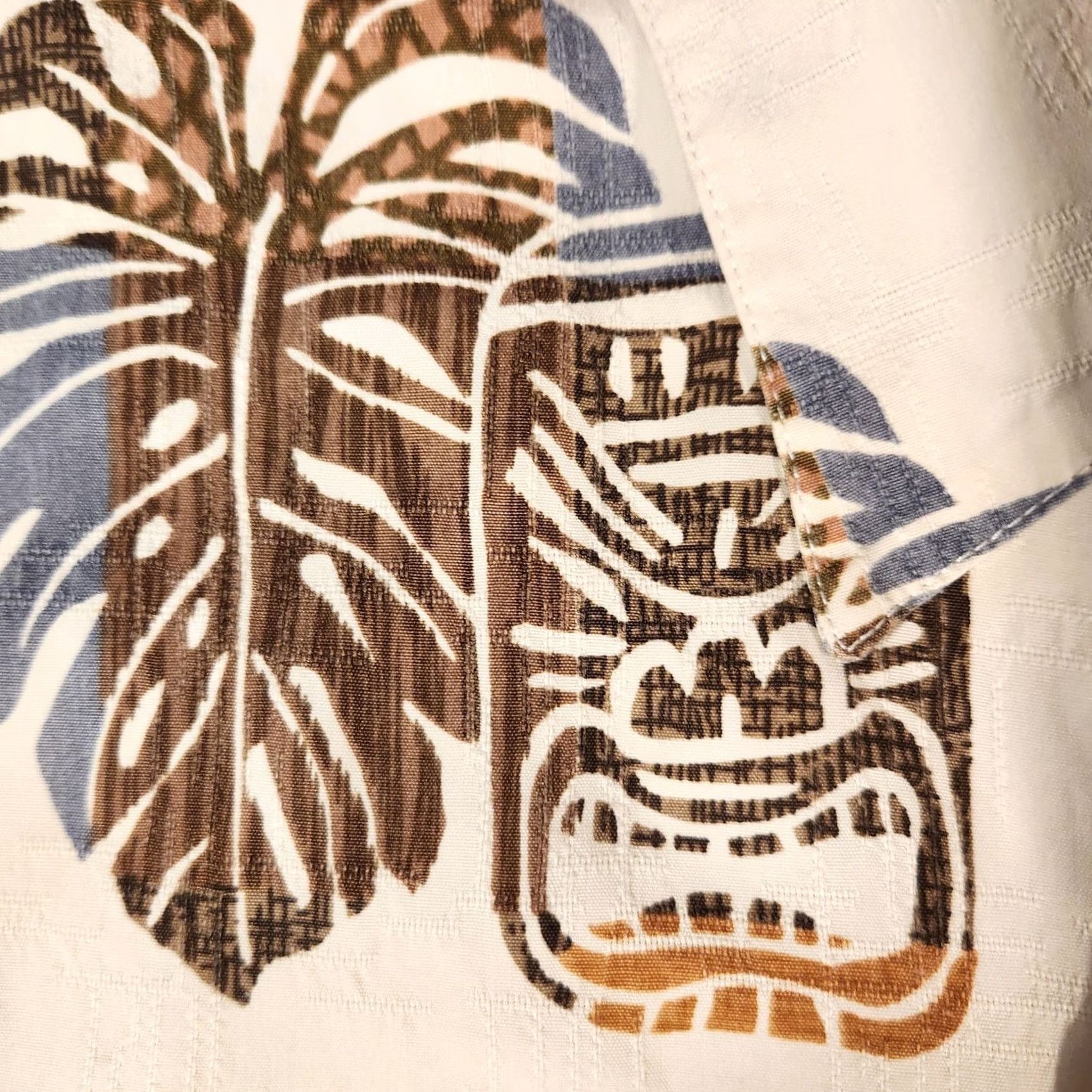 Tori Richard VINTAGE Tori Richard Shirt Mens L Silk Hawaiian Aloha Tiki Print Button Front Beige Size US L / EU 52-54 / 3 - 2 Thumbnail