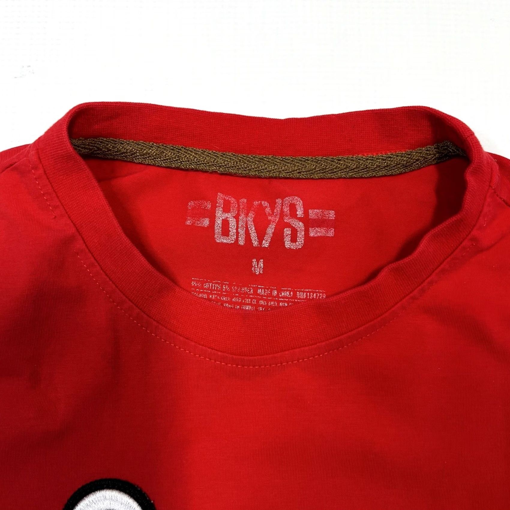 Vintage BKYS Men's Lucky Charm Rose Original Print Embroidered T-Shirt Red Med Size US M / EU 48-50 / 2 - 6 Thumbnail