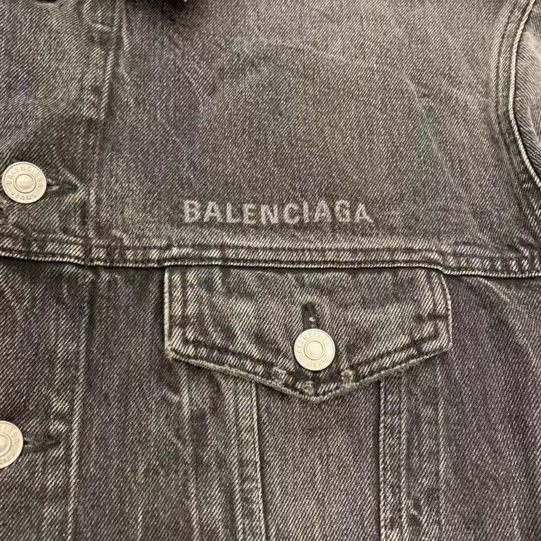 Balenciaga Balenciaga Smiling denim jacket Size US M / EU 48-50 / 2 - 3 Thumbnail