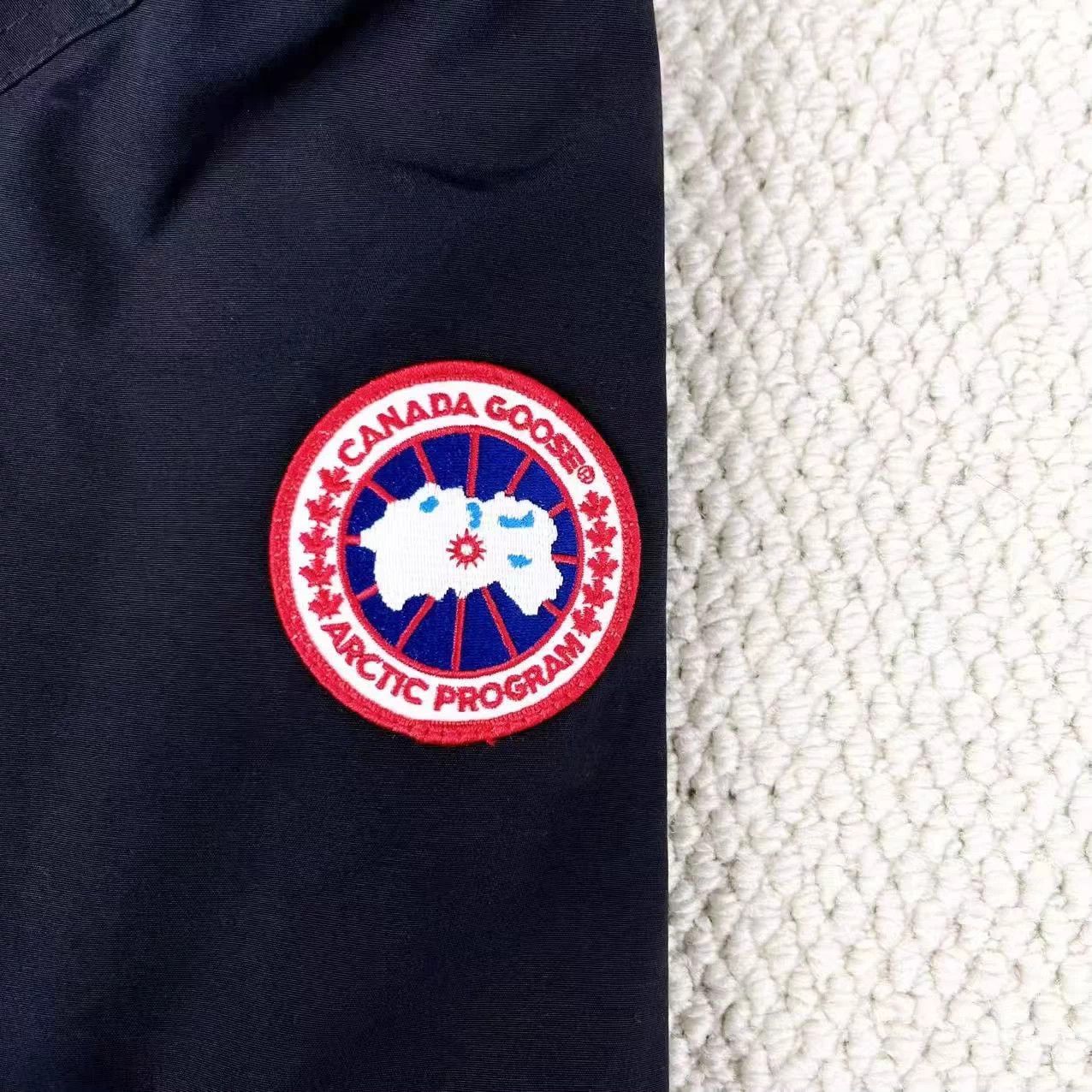 Canada Goose Canada Goose Black Logo Puffer Midi S Fur Collar Removable Size S / US 4 / IT 40 - 4 Thumbnail