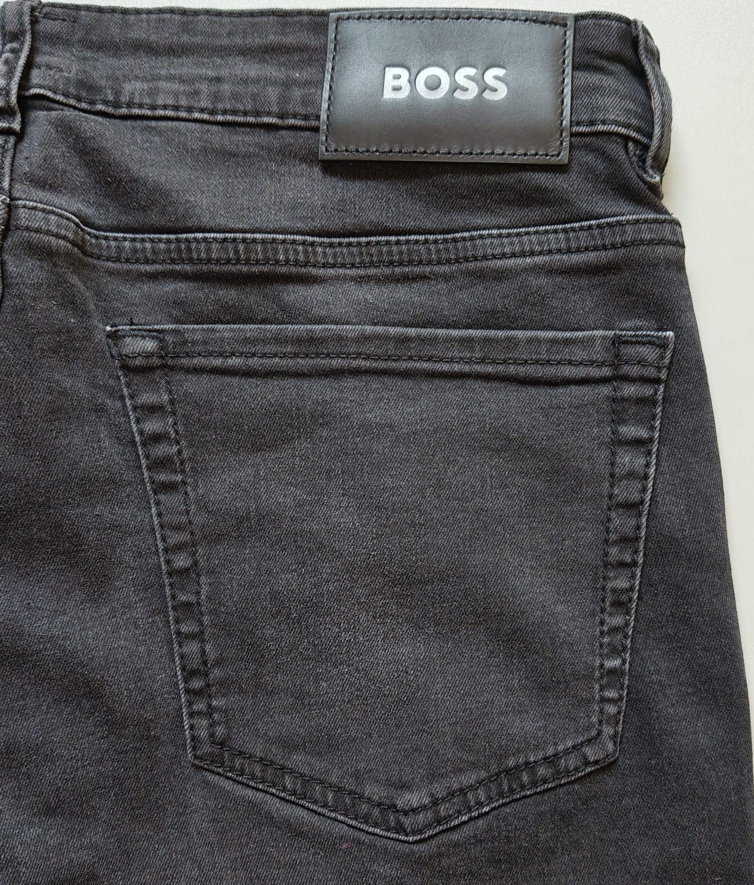 Hugo Boss BOSS ANDERSON Relaxed Fit men's Jeans Free Shipping T/6081 Size US 31 - 6 Thumbnail