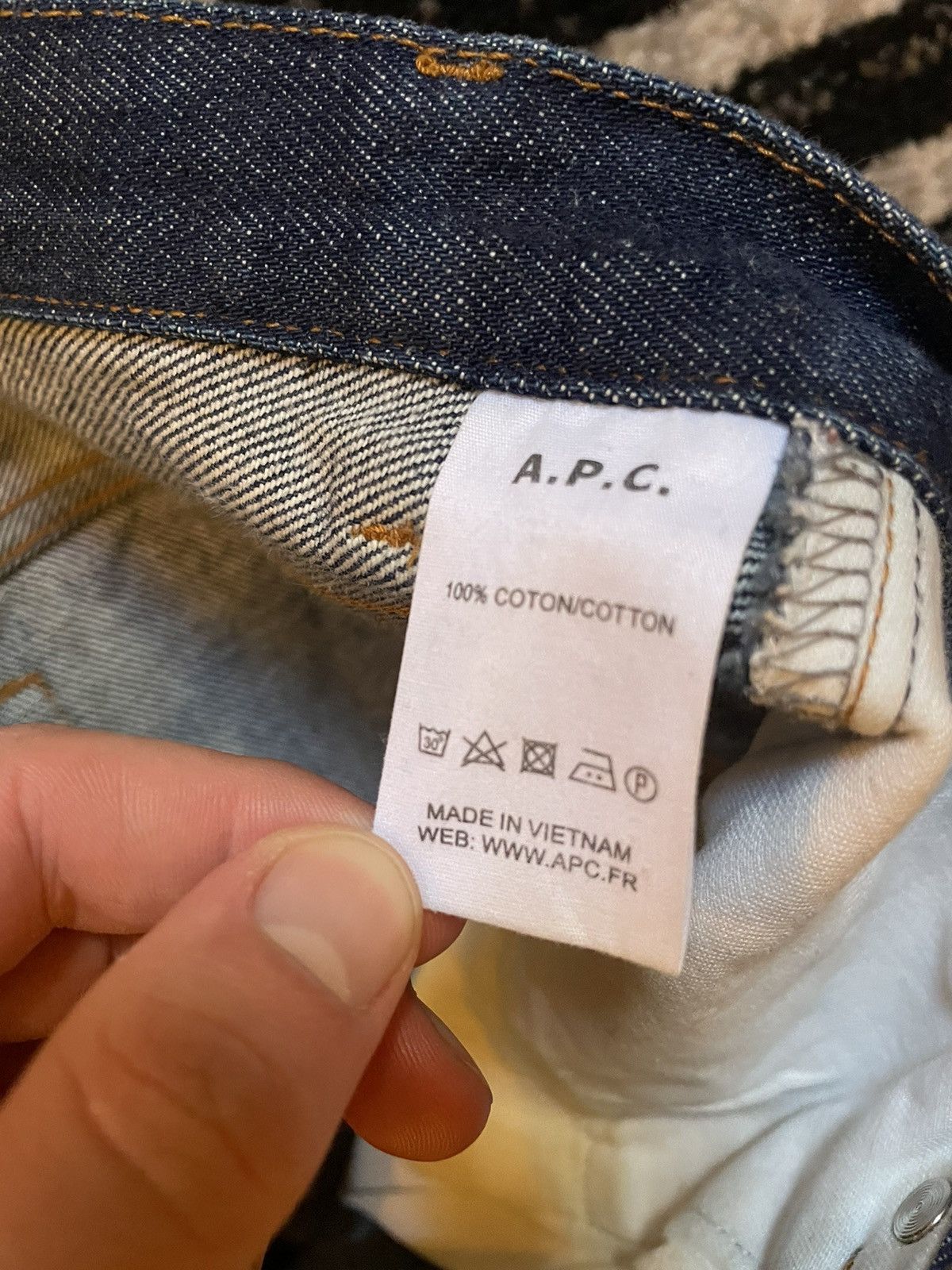 A.P.C. A.P.C Petit New Standard Size US 30 / EU 46 - 5 Thumbnail