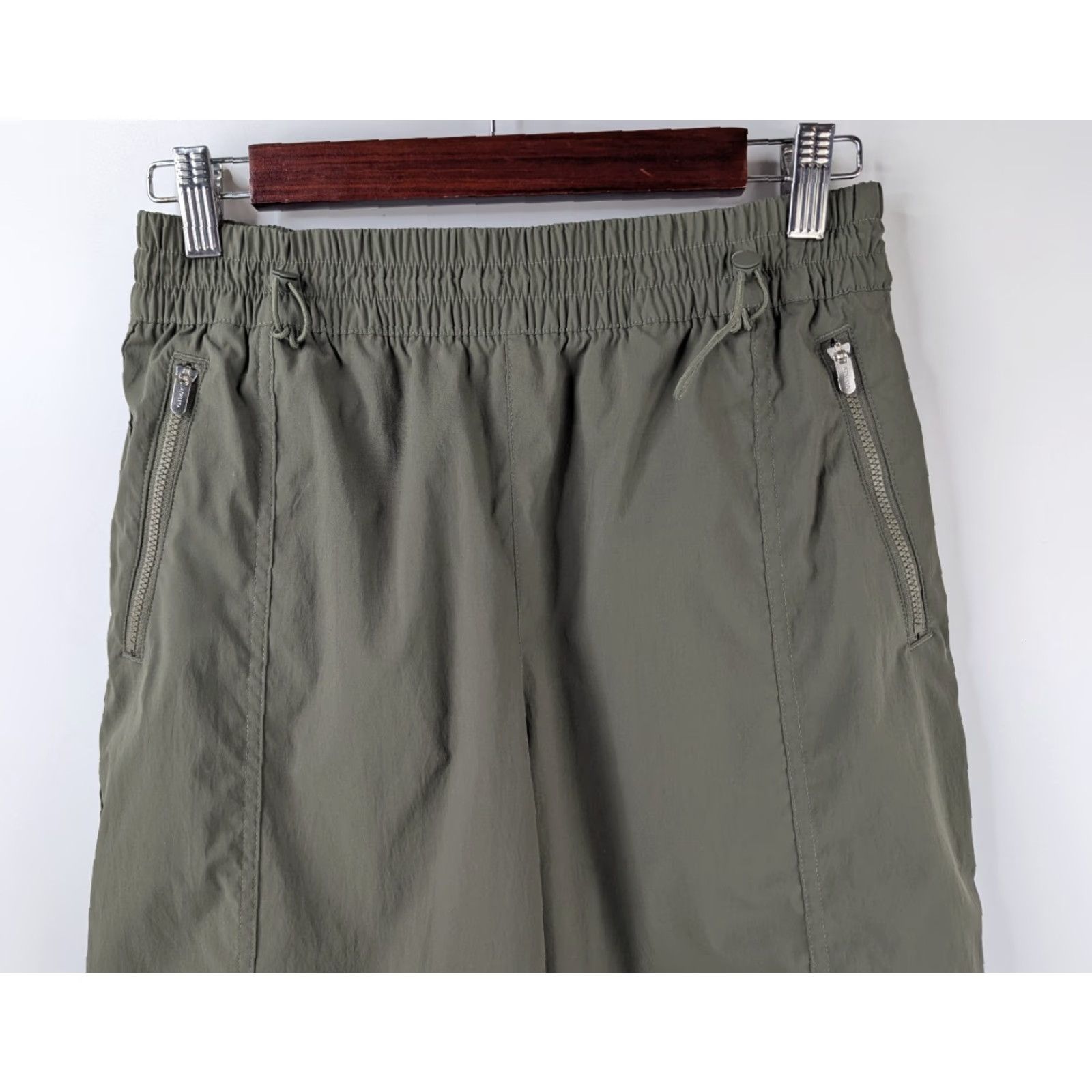 Athleta Athleta Women's Green Cascade High Rise Cargo Poplin Pants Size Small S Green Cargo Pants Womens Regular 2020s Size 28" / US 6 / IT 42 - 2 Thumbnail