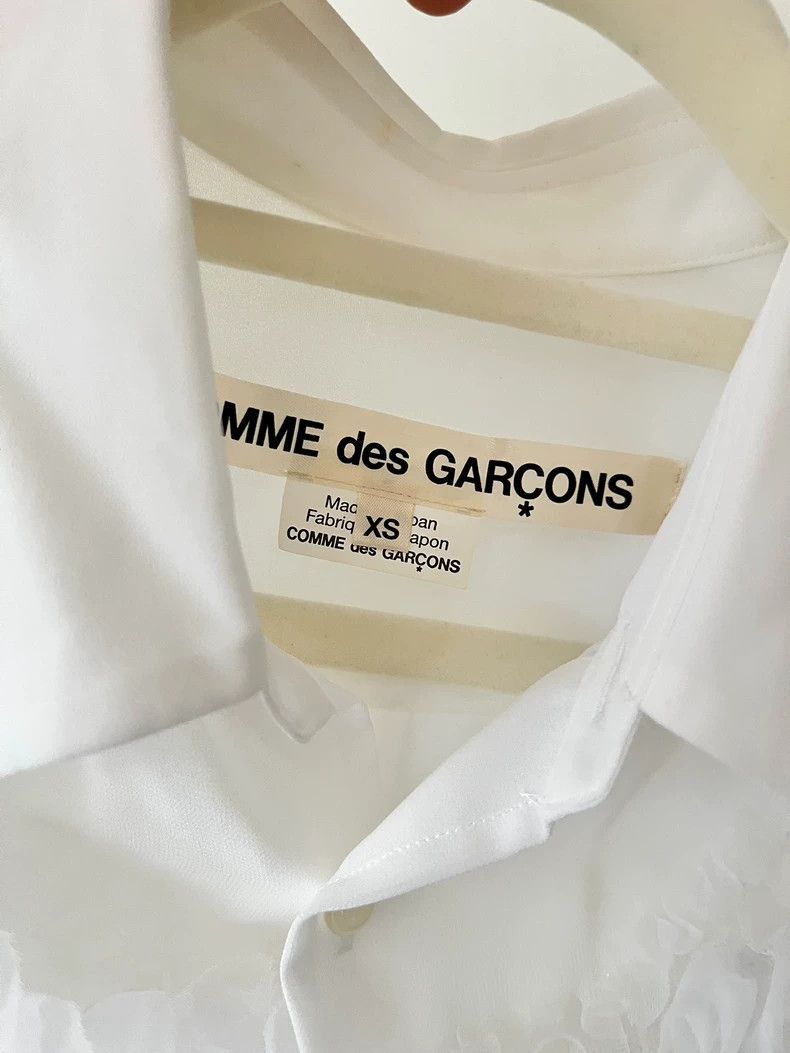 Comme des Garcons Comme Des Garcons Bouquet of flowers pinched white shirt Size XS / US 0-2 / IT 36-38 - 4 Thumbnail