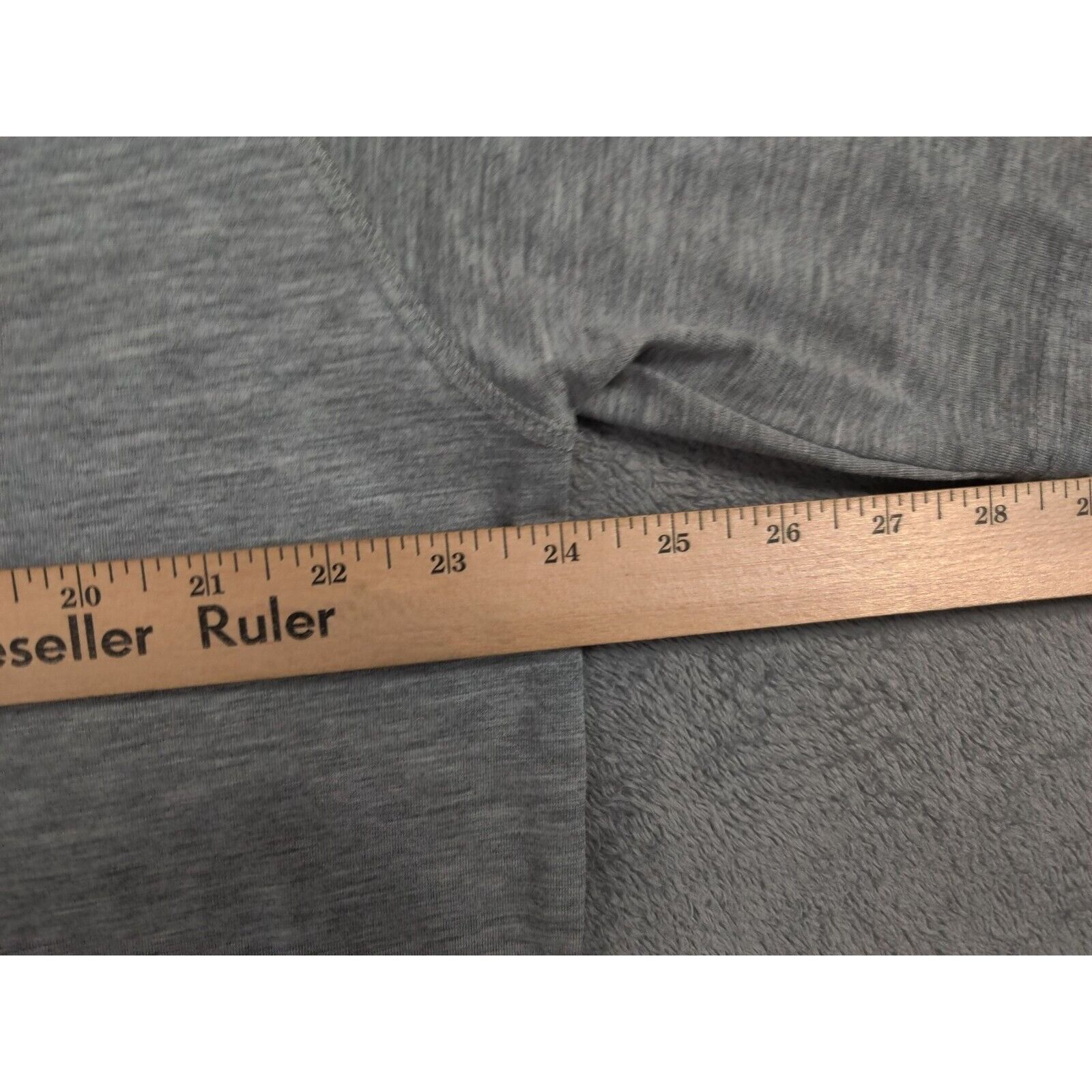Under Armour Under Armour Shirt Adult Mens XL Gray Black Center Logo Size US XL / EU 56 / 4 - 7 Thumbnail