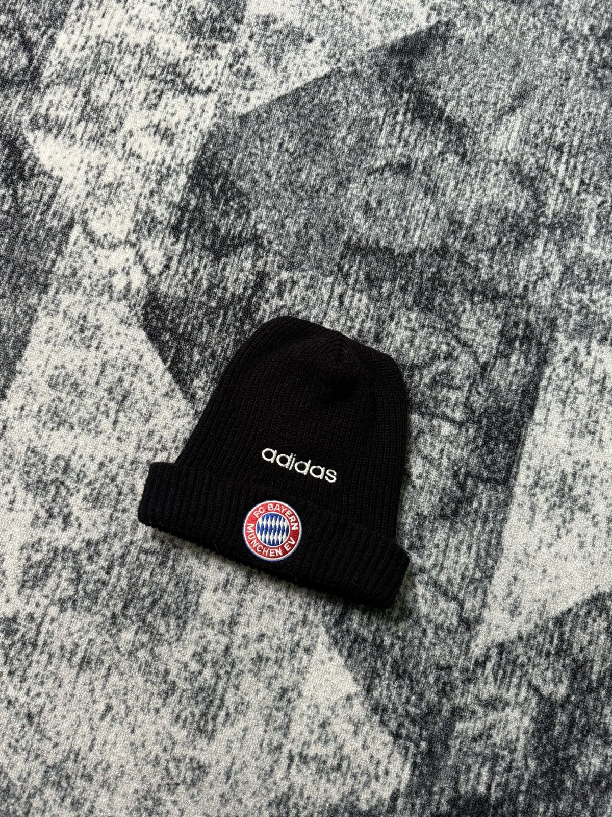 Adidas × Vintage Vintage Adidas FC Bayern Munich 90s Sportswear Football Y2K Size ONE SIZE - 1 Thumbnail