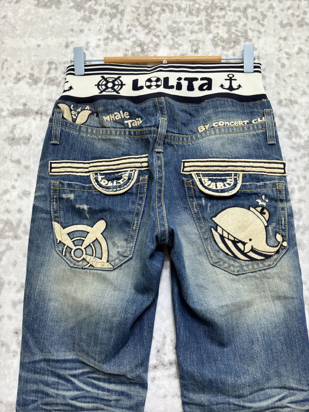 Hysteric Glamour Vintage Lolita Whale Tail Embroidery Waistband Denim Jeans Size US 28 / EU 44 - 7 Thumbnail