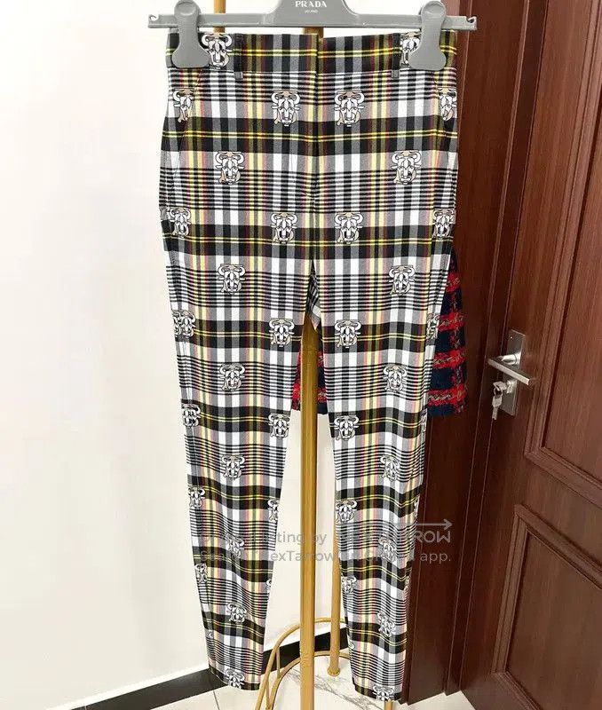 Valentino Burberry Color Block Women's Casual Pants. Size 23" - 1 Thumbnail