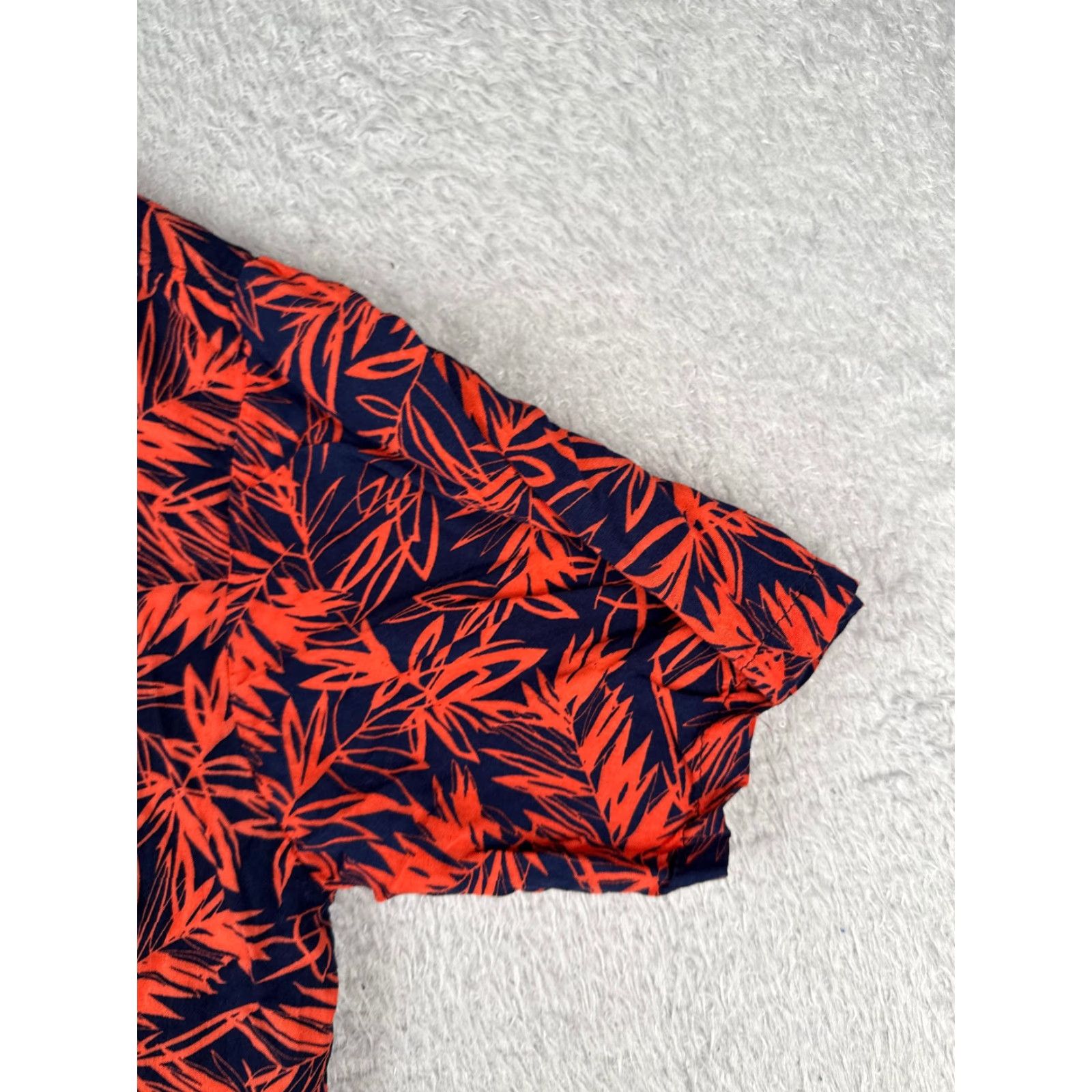 Vintage Up On Hawaiian Shirt Men L Blue Red Floral Palm Leaf Button-Up Rayon Short Sleeve Casual Shirt Size US L / EU 52-54 / 3 - 2 Thumbnail