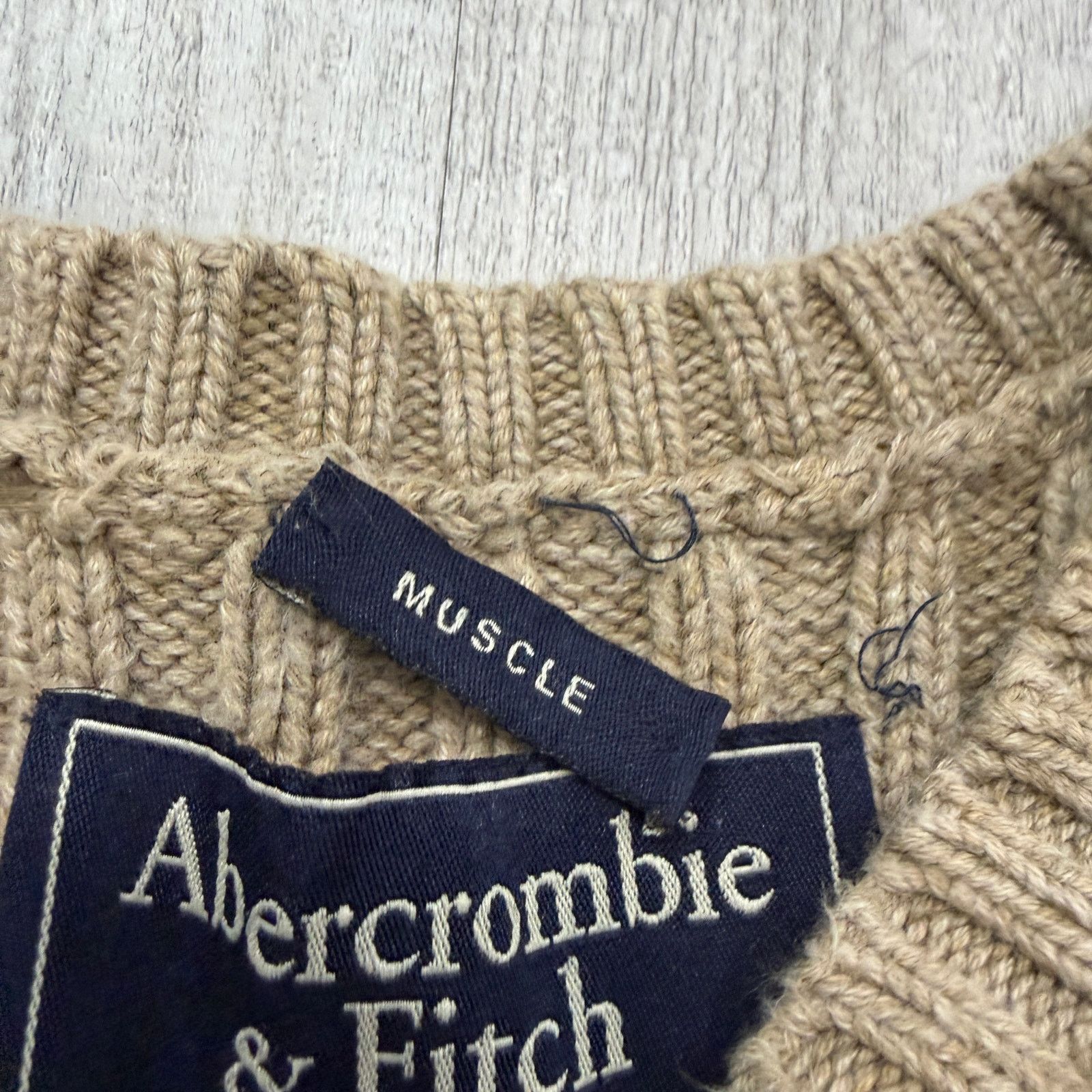 Abercrombie & Fitch Vintage Abercrombie & Fitch Muscle Sweater Men’s Large Tan Size US L / EU 52-54 / 3 - 5 Thumbnail