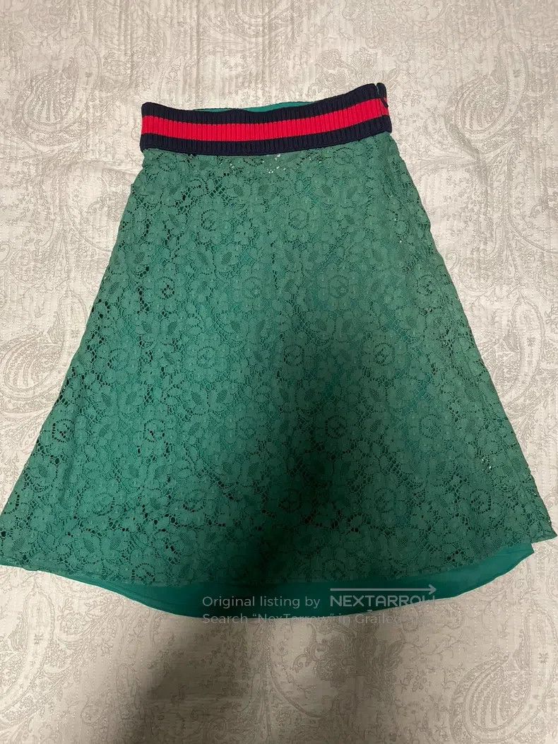 Gucci Gucci Green lace skirt Size 26" / US 2 / IT 38 - 1 Thumbnail