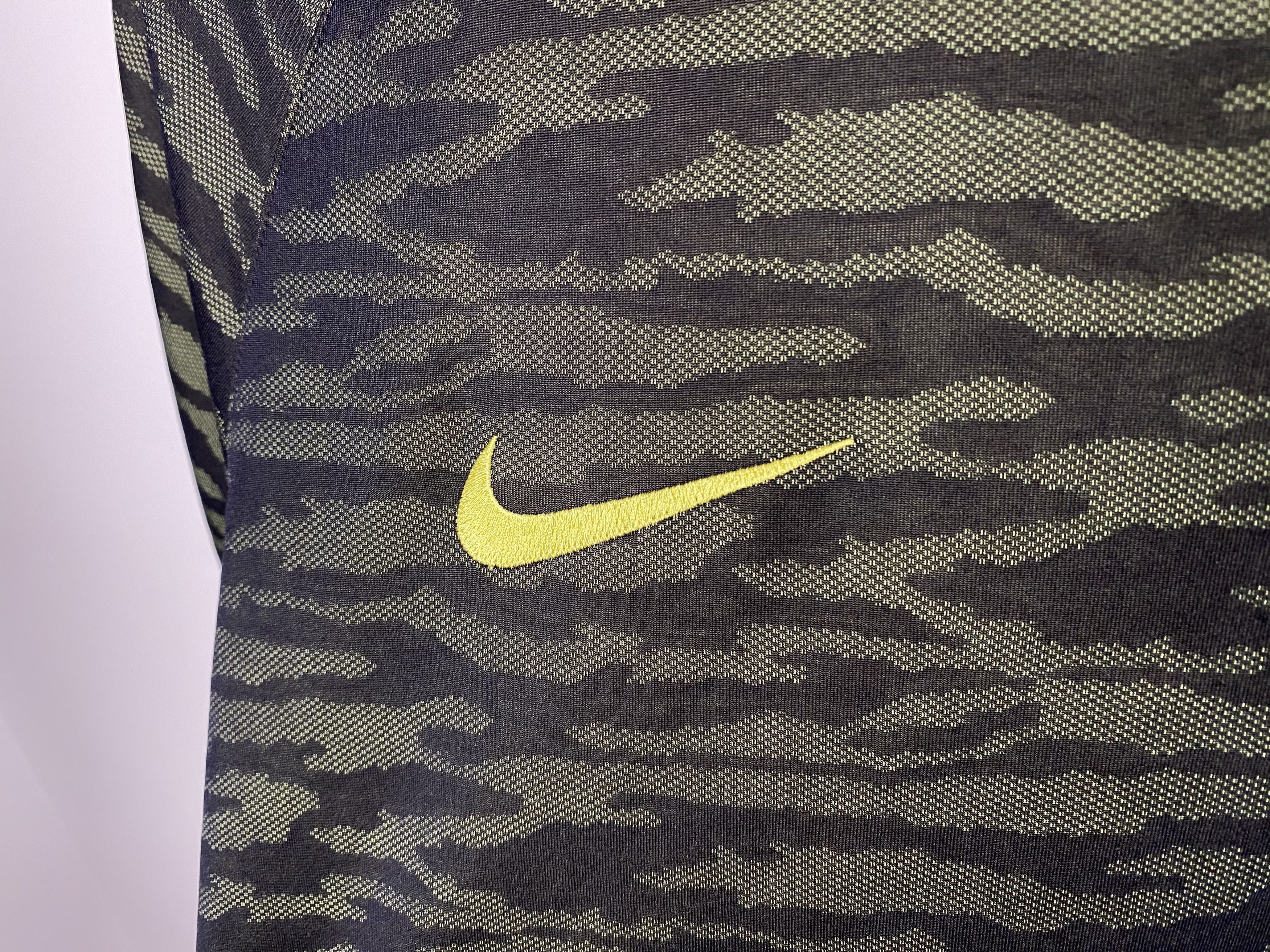 Nike INTER MILAN 2015 2016 TRAINING FOOTBALL SHIRT SOCCER JERSEY Size US M / EU 48-50 / 2 - 5 Thumbnail