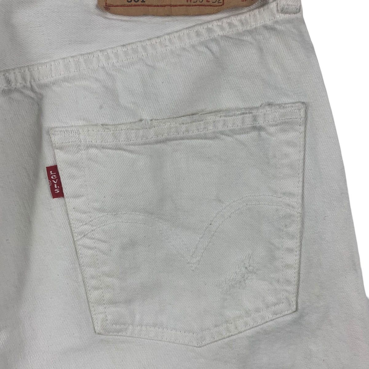 Levi's × Vintage Vintage LEVI’S lot 501 distressed white colour jeans Size 31" - 16 Thumbnail
