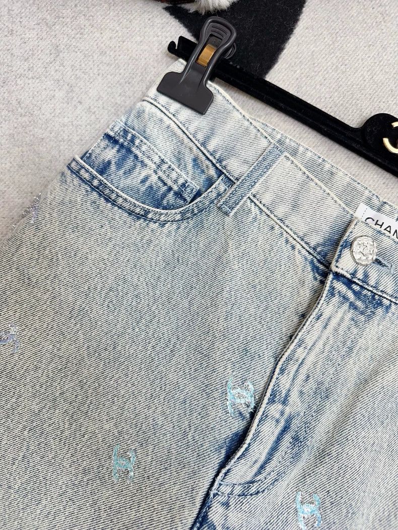 Chanel Chanel 21k blue and gray double C sequin jeans Size 25" / US 0 / IT 36 - 5 Thumbnail